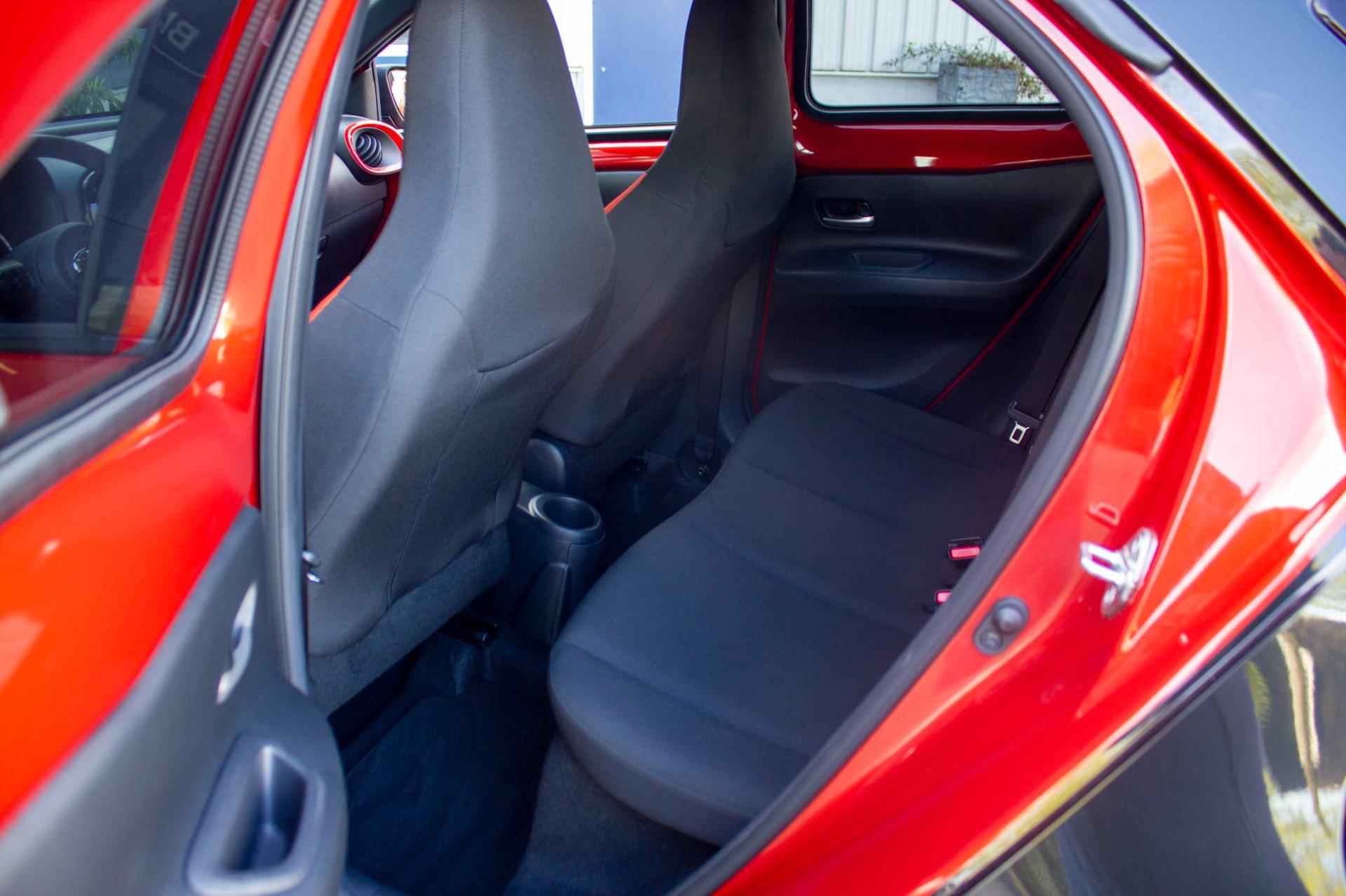 Toyota Aygo X 1.0 VVT-i MT Pulse | Prijs rijklaar incl. 12 mnd garantie | Bluetooth Stoelverwarming Apple/Android carplay - 20/41