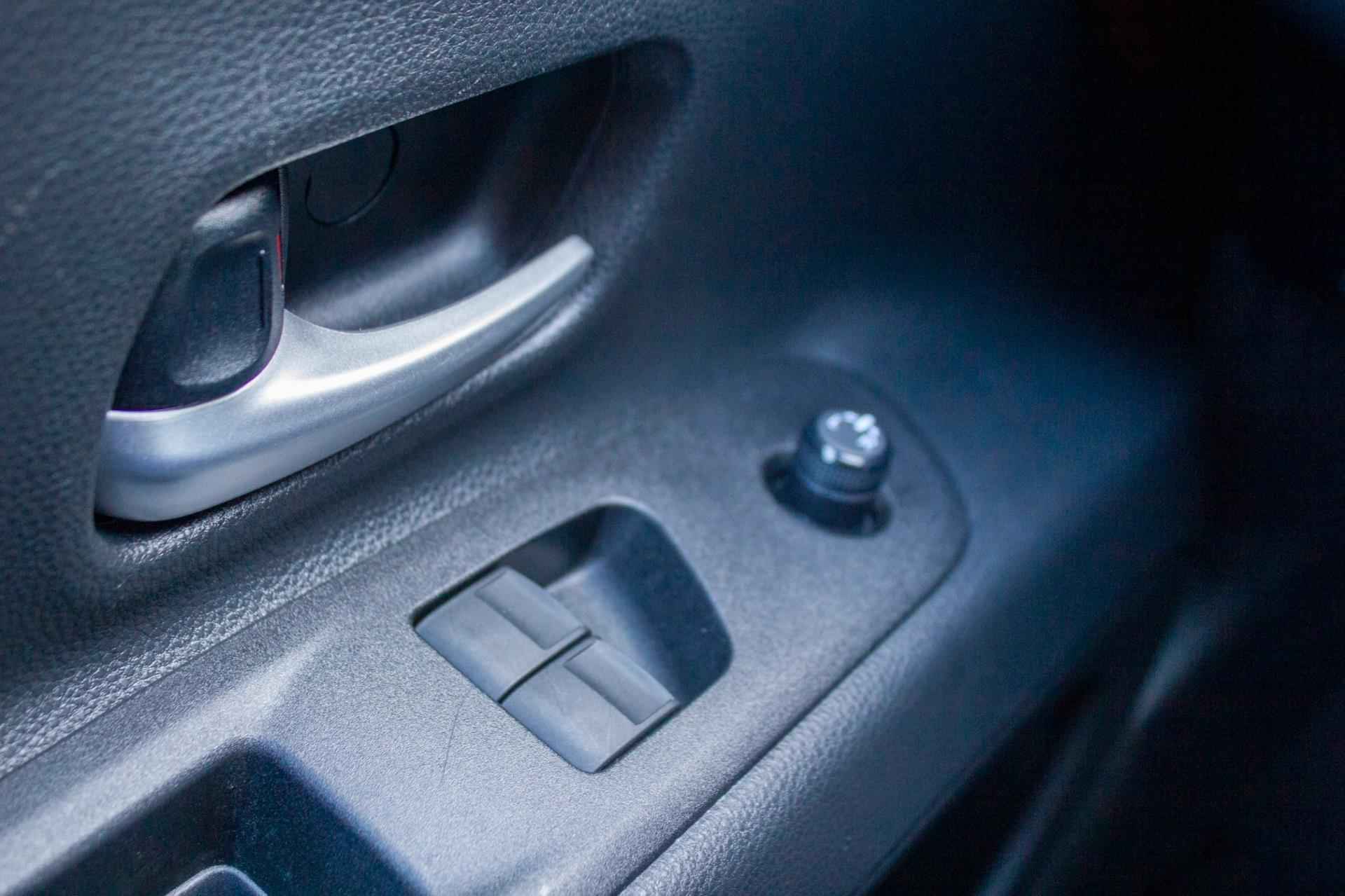 Toyota Aygo X 1.0 VVT-i MT Pulse | Prijs rijklaar incl. 12 mnd garantie | Bluetooth Stoelverwarming Apple/Android carplay - 38/41