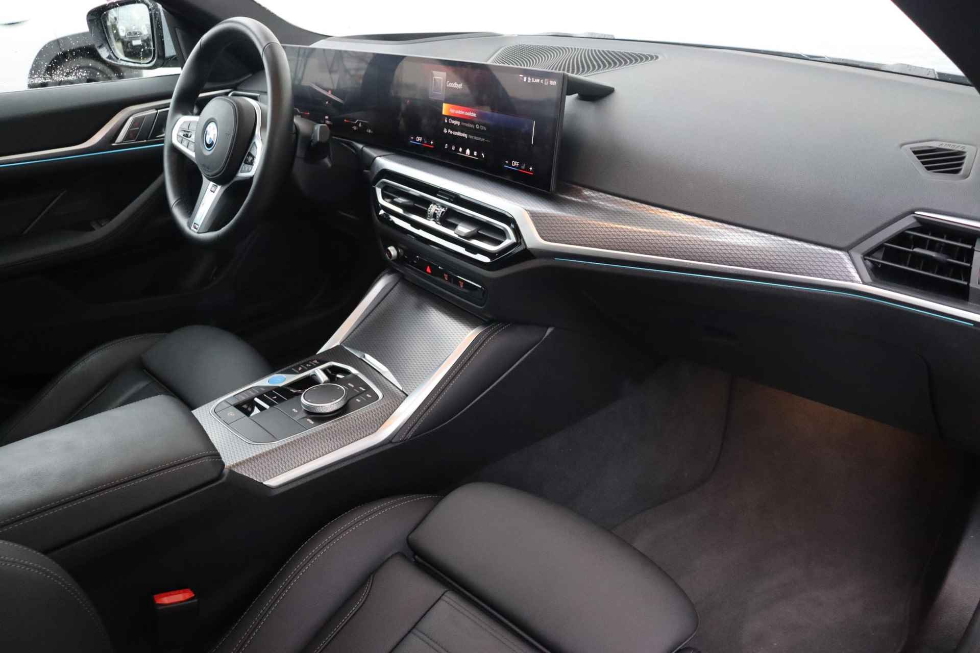 BMW i4 eDrive35 High Executive 70 kWh M-Sportpakket / Schuif - Kanteldak / Comfor Access / Extra Getint Glas / HIFI / - 9/34