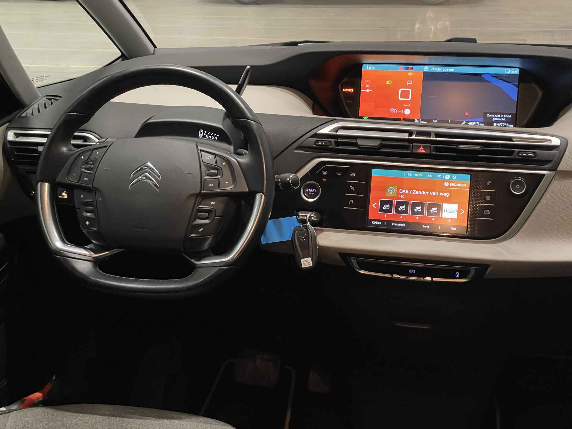 Citroën Grand C4 Spacetourer 1.2 PureTech Business | Distributieriem vervangen | Adapt Cruise Control | Camera | Carplay | Trekhaak | Stoelmassage + Verwarming | - 4/38