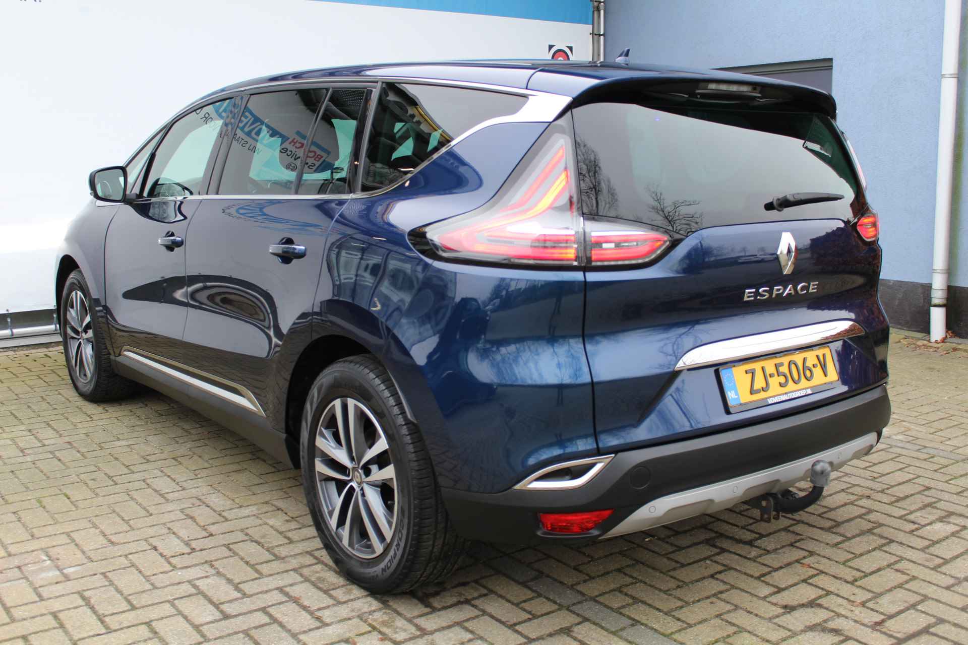 Renault Espace 225 pk Intens 7p. | Incl. 12 maanden Garantie | Panorama dak | Trekhaak | Parkeersensoren V+A | Cruise controle | Navigatie | Apple CarPlay/Android Auto | Climate controle | Keyless entry/start | Digital Cockpit | DAB | Half lederen bekleding | Dodehoek detectie | LED Koplampen | Ambient light | 18 Inch LMV | Origineel NL Auto | NAP | - 8/68