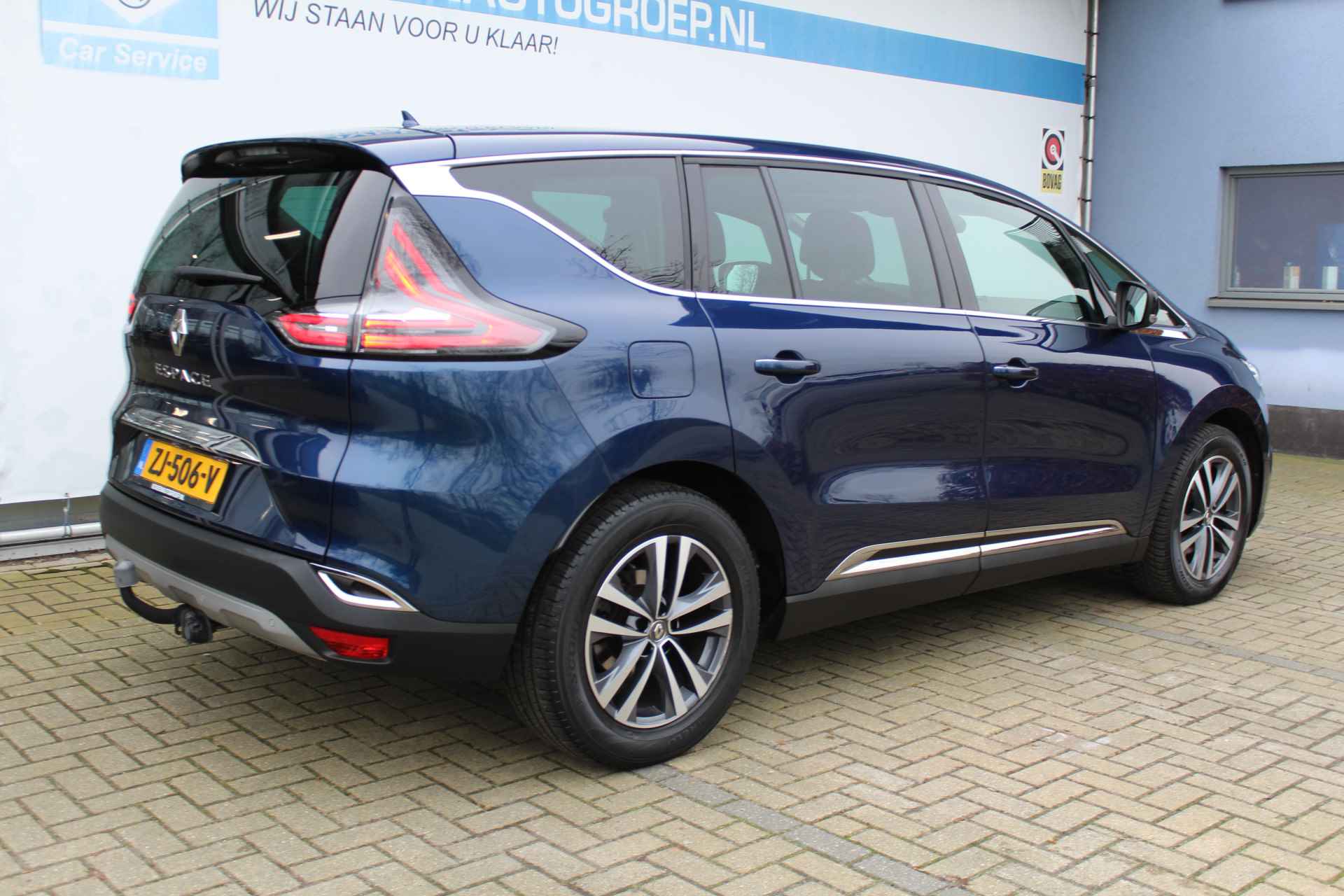 Renault Espace 225 pk Intens 7p. | Incl. 12 maanden Garantie | Panorama dak | Trekhaak | Parkeersensoren V+A | Cruise controle | Navigatie | Apple CarPlay/Android Auto | Climate controle | Keyless entry/start | Digital Cockpit | DAB | Half lederen bekleding | Dodehoek detectie | LED Koplampen | Ambient light | 18 Inch LMV | Origineel NL Auto | NAP | - 11/68