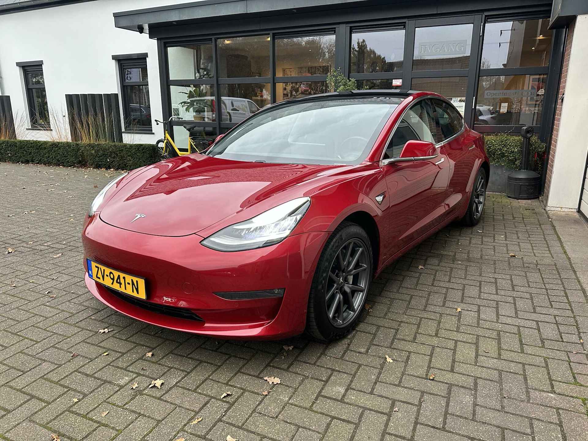 Tesla Model 3 Standard RWD Plus 60 kWh *ALL-IN PRIJS* - 8/23