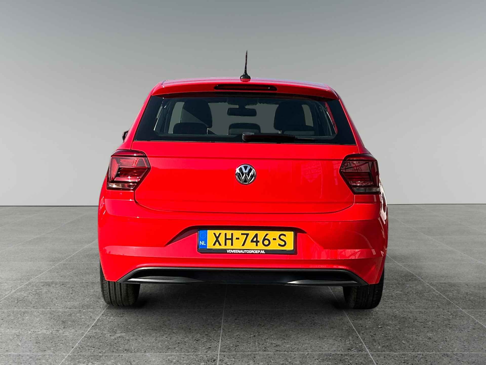 Volkswagen Polo 1.0 MPI Comfortline | incl. 12 maanden garantie | Achteruitrijcamera | Apple Carplay / Android auto | Navigatiesysteem | Climate control | Airco | Cruise control | - 5/34