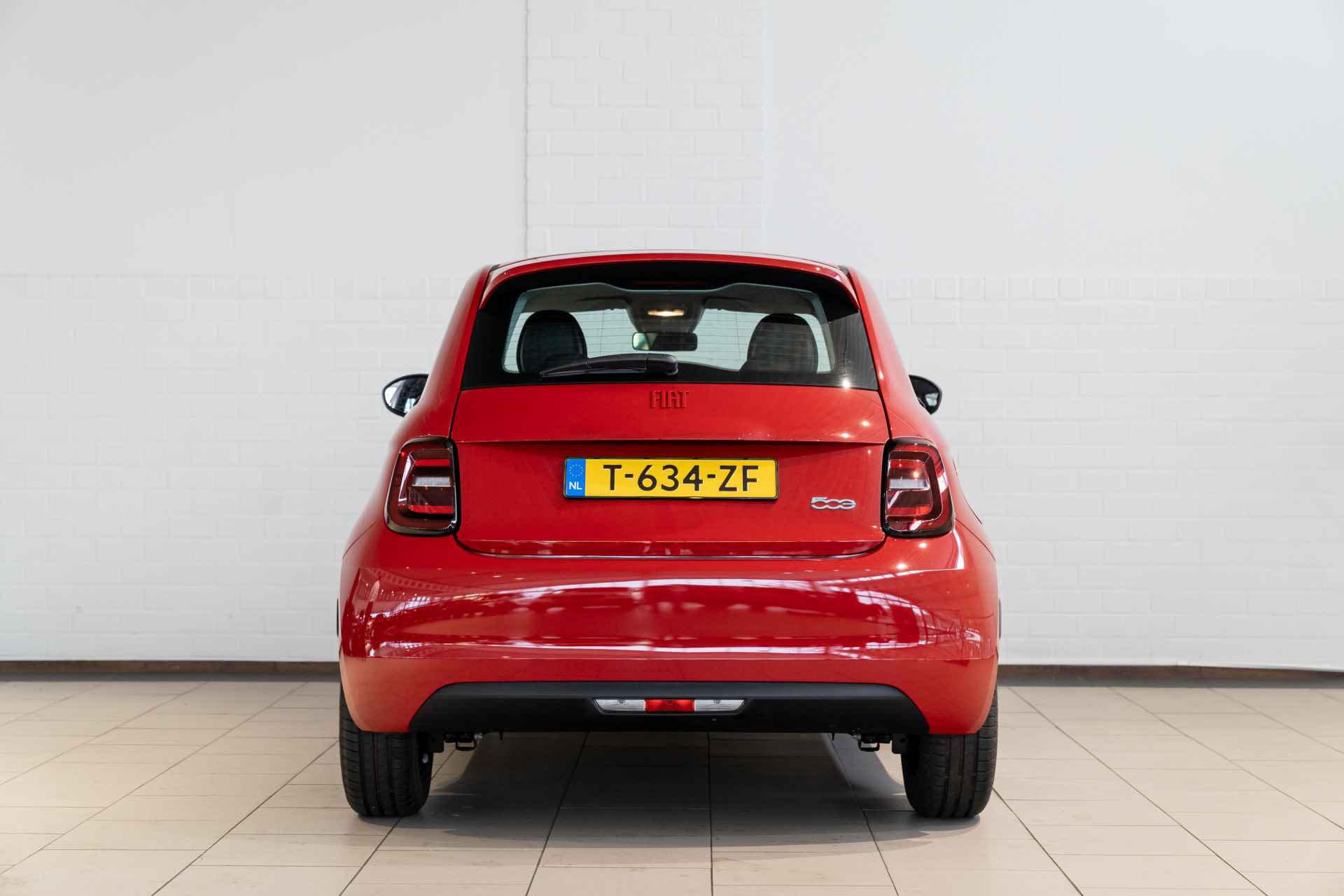 Fiat 500E RED 24 kWh | Navigatie | Pro Pack | Climate Controle | DAB | Apple Carplay & Android Auto | - 7/32