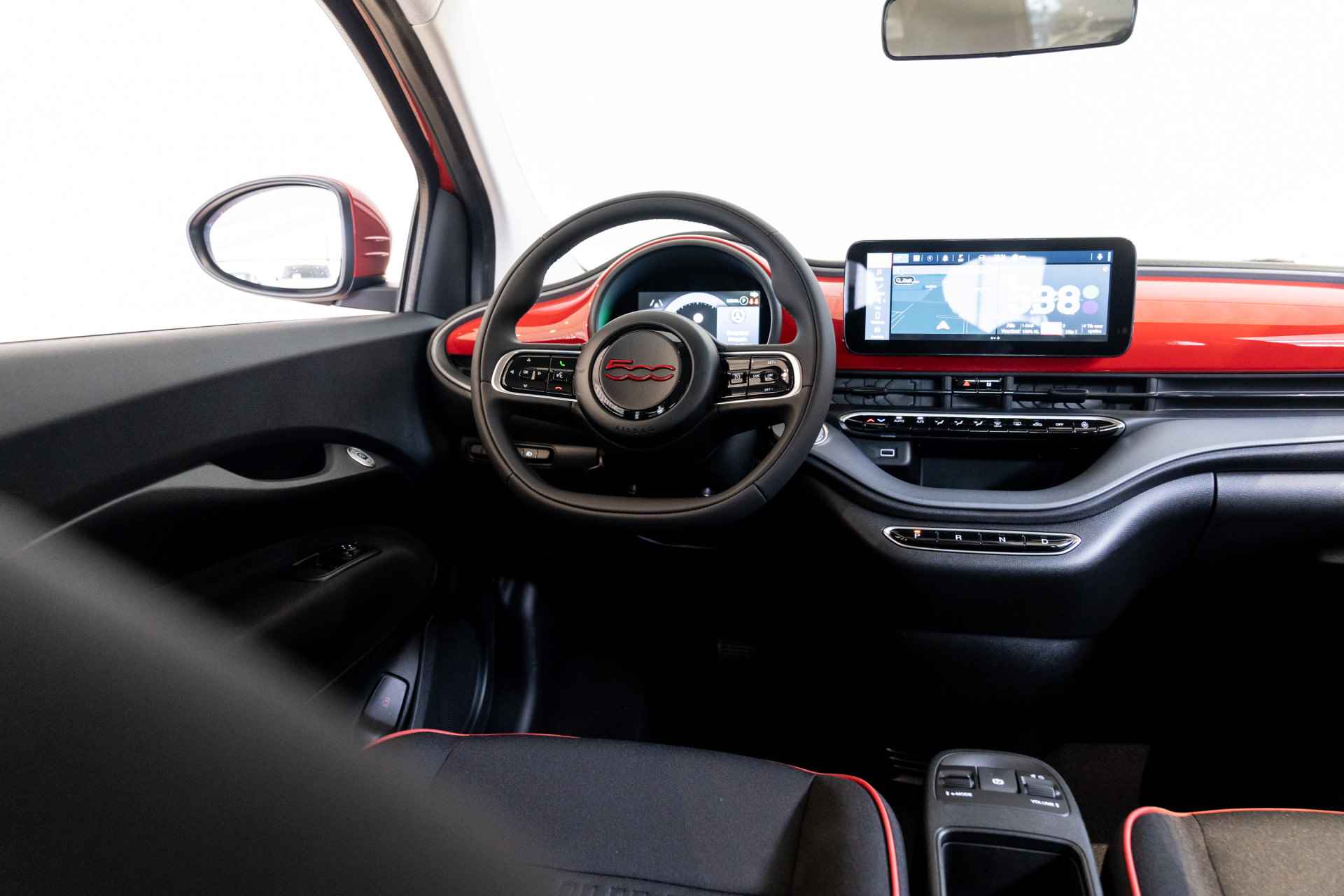 Fiat 500E RED 24 kWh | Navigatie | Pro Pack | Climate Controle | DAB | Apple Carplay & Android Auto | - 31/32