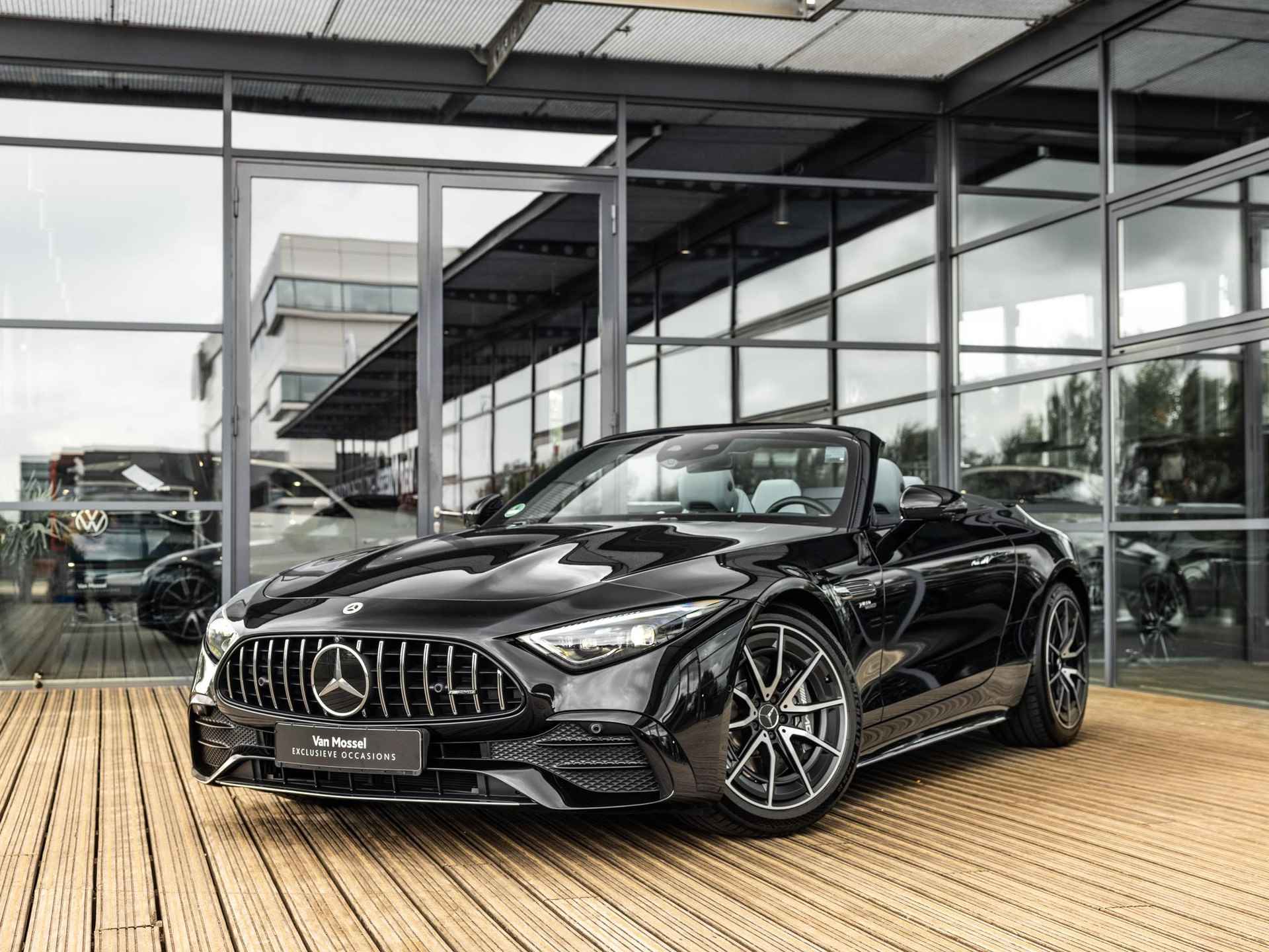 Mercedes-Benz SL-klasse Roadster AMG 43 | BURMESTER | AMG PERFORMANCE UITLAAT | KEYLESS | RIJ-ASSISTENTIEPAKKET | 360 CAMERA | STOELVENTILATIE | NEKVERWARMING | STOELMEMORY | STOELMASSAGE | SFEERVERLICHTING | - 2/45