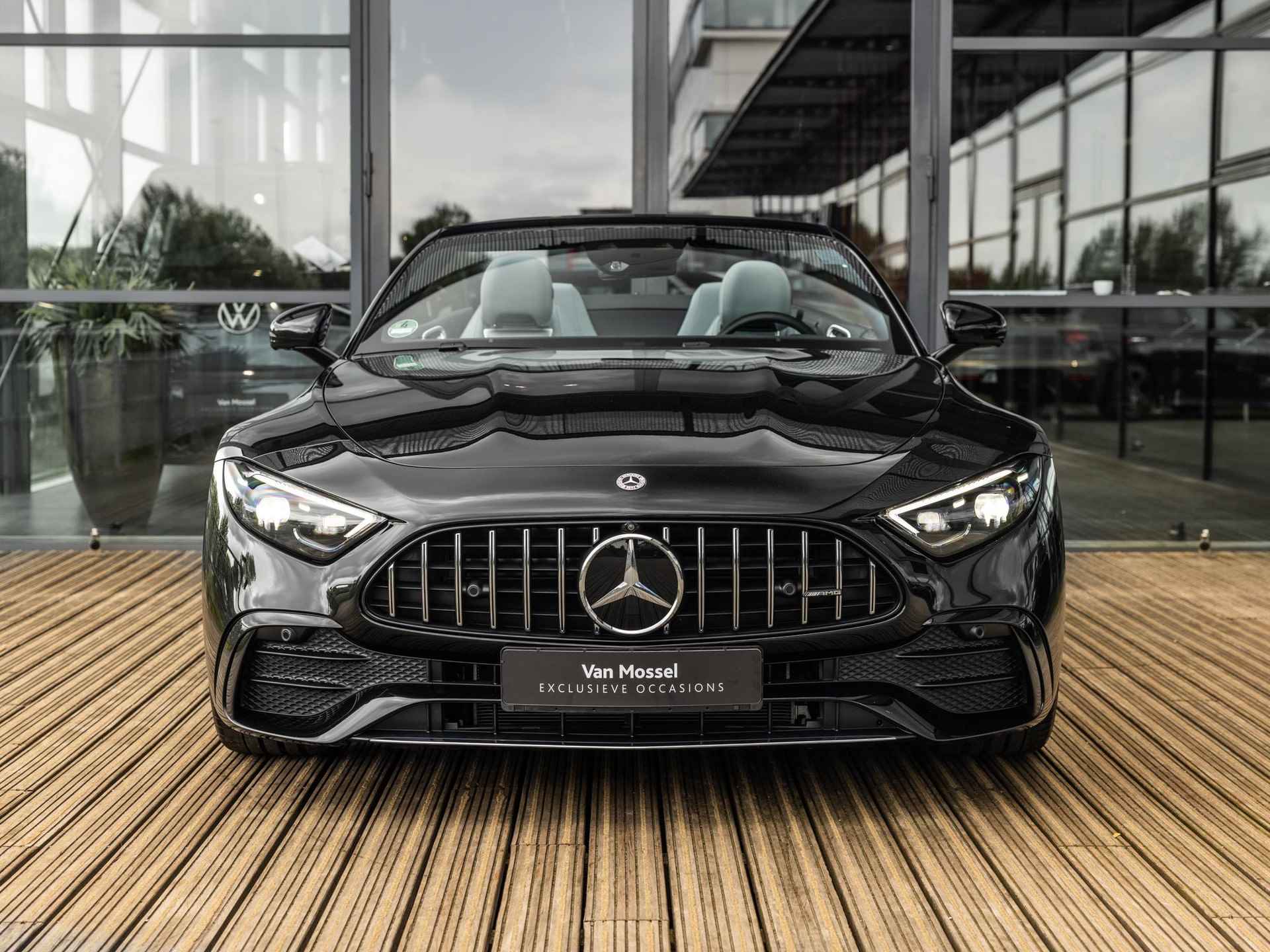 Mercedes-Benz SL-klasse Roadster AMG 43 | BURMESTER | AMG PERFORMANCE UITLAAT | KEYLESS | RIJ-ASSISTENTIEPAKKET | 360 CAMERA | STOELVENTILATIE | NEKVERWARMING | STOELMEMORY | STOELMASSAGE | SFEERVERLICHTING | - 3/45