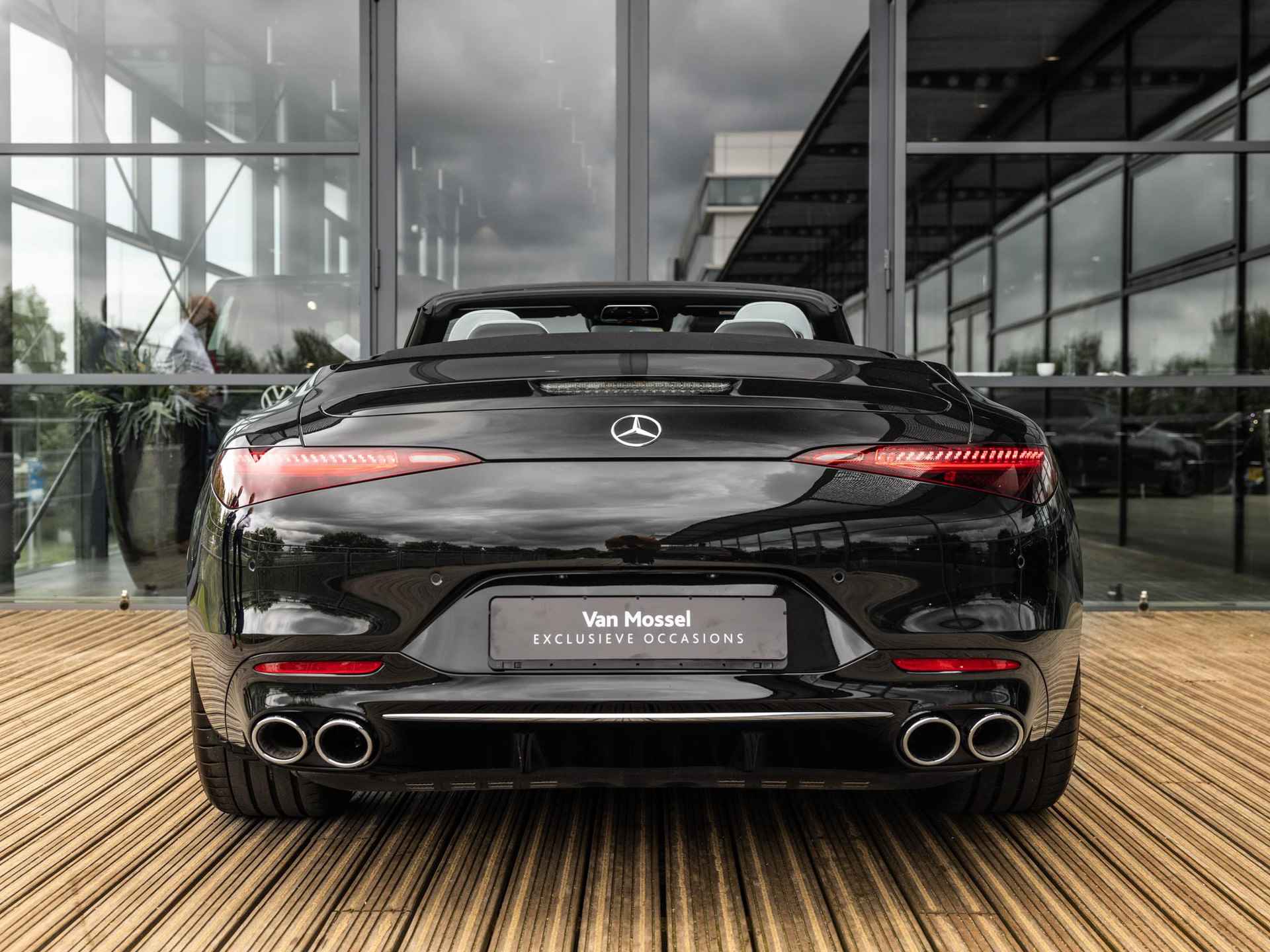 Mercedes-Benz SL-klasse Roadster AMG 43 | BURMESTER | AMG PERFORMANCE UITLAAT | KEYLESS | RIJ-ASSISTENTIEPAKKET | 360 CAMERA | STOELVENTILATIE | NEKVERWARMING | STOELMEMORY | STOELMASSAGE | SFEERVERLICHTING | - 6/45