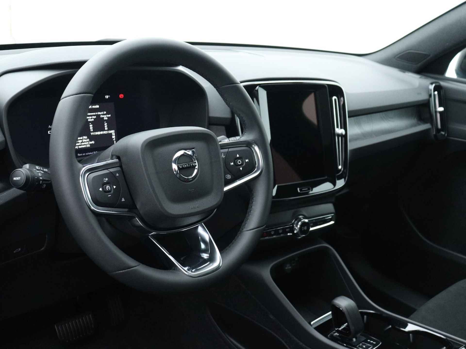 Volvo C40 Extended Plus 82 kWh | Trekhaak | Panorama dak | Camera | - 4/46
