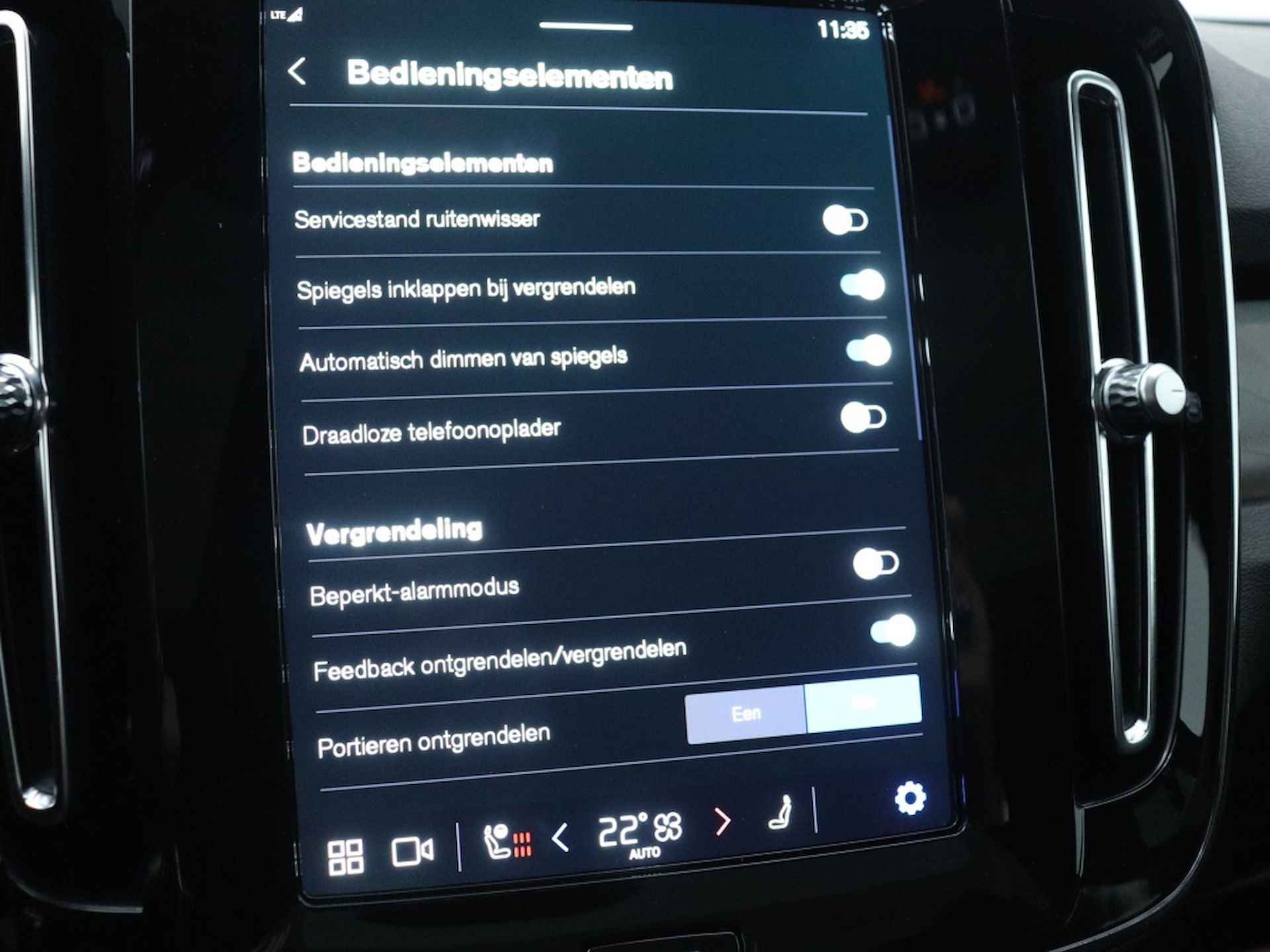 Volvo C40 Extended Plus 82 kWh | Trekhaak | Panorama dak | Camera | - 33/46