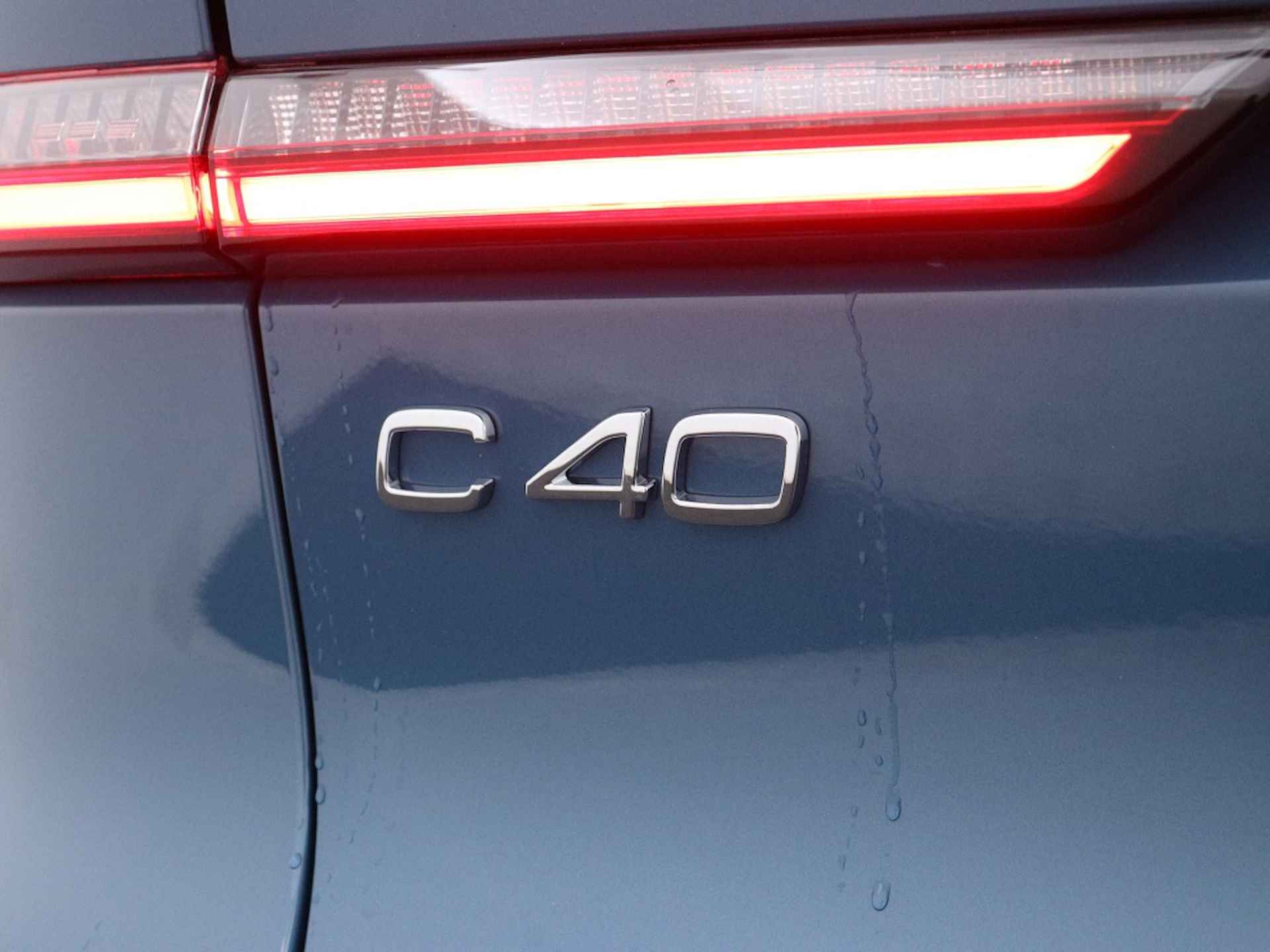 Volvo C40 Extended Plus 82 kWh | Trekhaak | Panorama dak | Camera | - 43/46