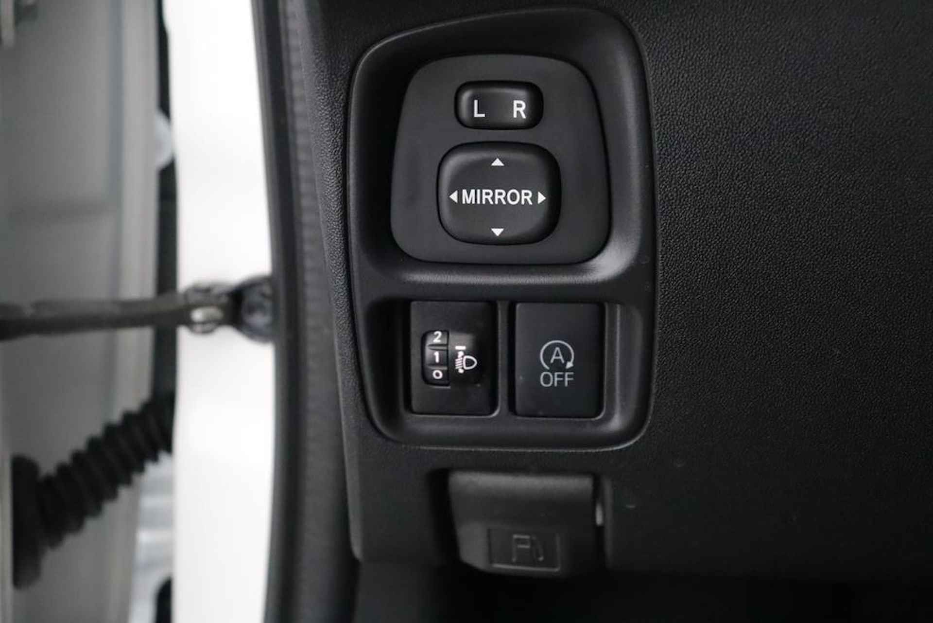 Toyota Aygo 1.0 VVT-i x-play | Airco | Apple Carplay/Android Auto | Parkeercamera | - 27/42