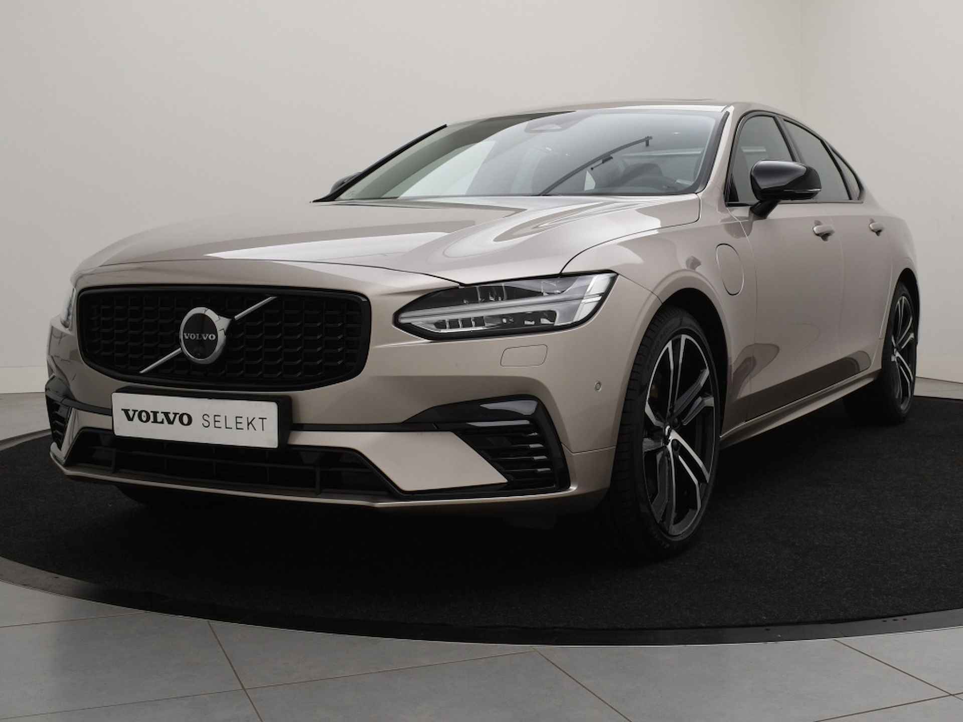 Volvo S90 T8 PLUG-IN HYBRID LONG RANGE ULTIMATE DARK LUCHTVERING MASSAGE-S - 2/37