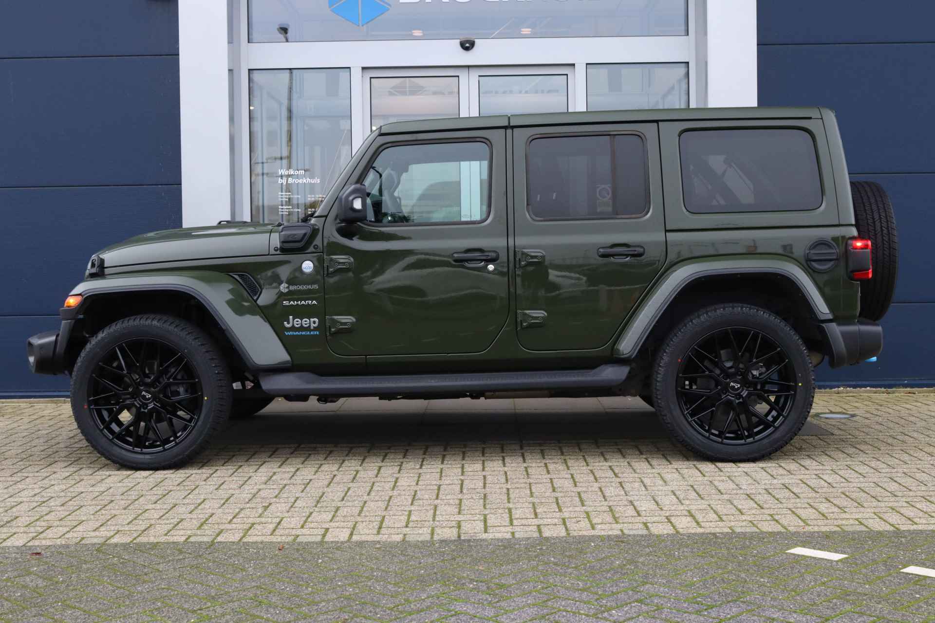 Jeep Wrangler Unlimited 4xe 380PK Sahara | 22'' Velgen | Stuur + Stoel verwarming | Camera V/A | ACC | Keyless - 6/59