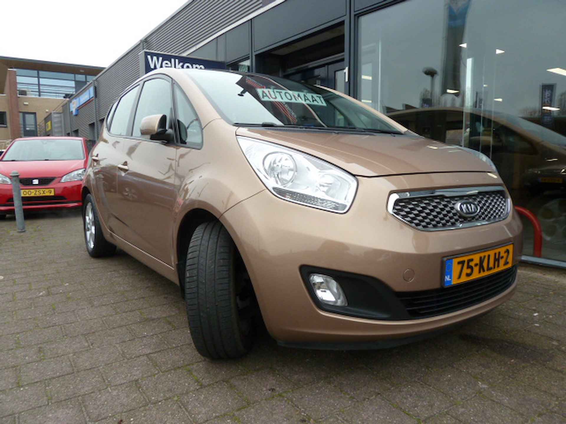 Kia Venga 1.6 CVVT 125pk AUT.EXECUTIVE _ CLIMA _ PANORAMADAK - 29/33