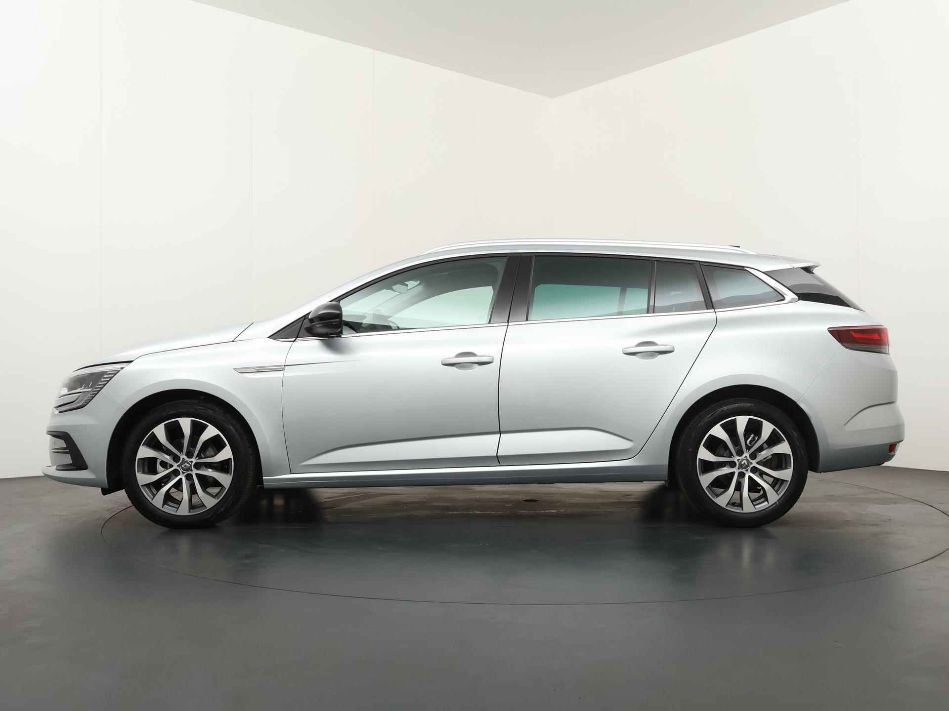 Renault Mégane Estate 1.3 TCe 140 Techno - 2/30