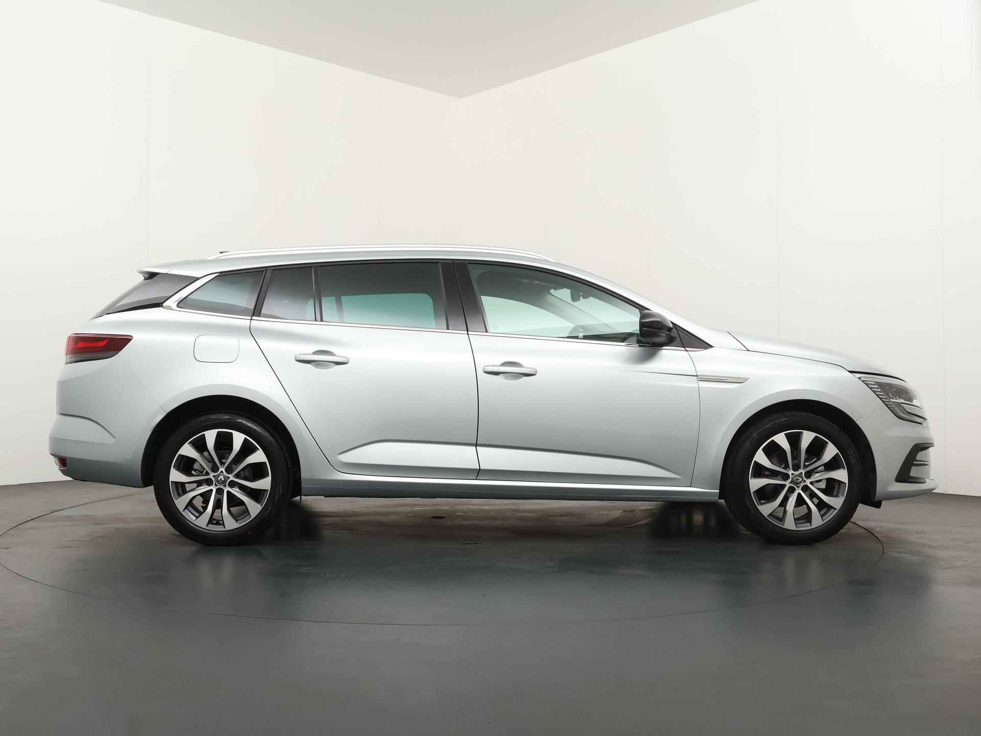 Renault Mégane Estate 1.3 TCe 140 Techno - 7/30