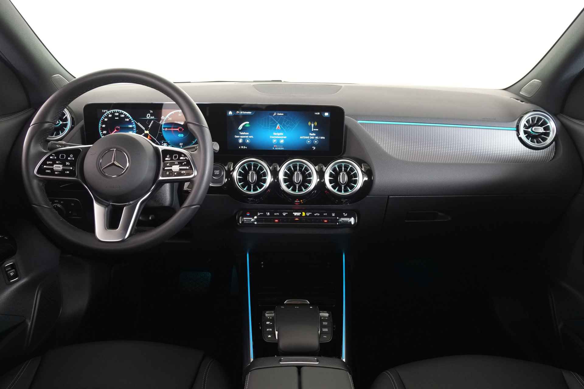 Mercedes-Benz EQA 250 Business 67 kWh / LED / DAB / Carplay / Camera - 26/28