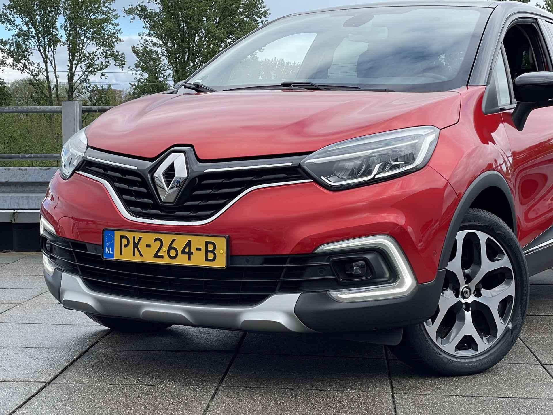 Renault Captur 1.2 TCe Intens | Parkeerpakket | Navigatie | Achteruitrijcamera | Rijklaarprijs! - 5/36