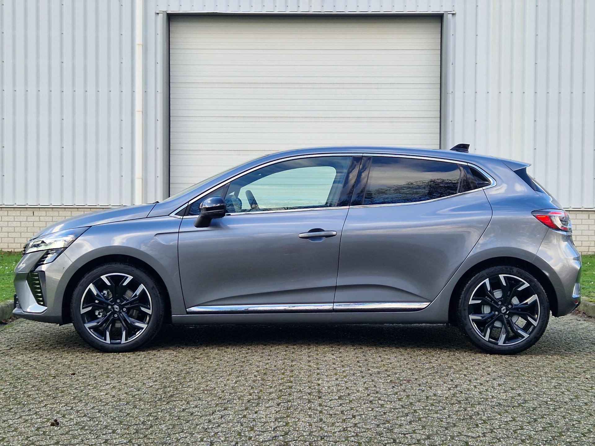 Renault Clio 1.6 E-Tech Full Hybrid 145 techno / Levertijd I.O. / - 10/31