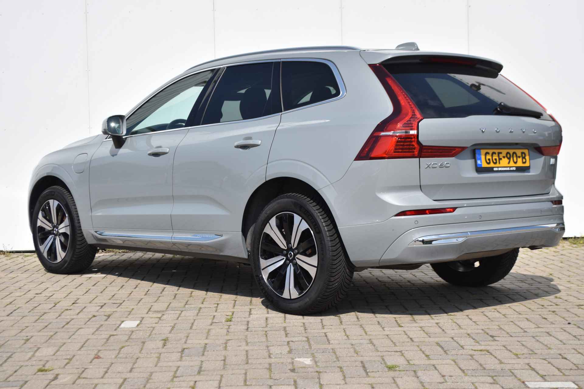 Volvo XC60 Recharge T6 AWD Plus Bright #Trekhaak #Keyless #VapourGrey - 6/37