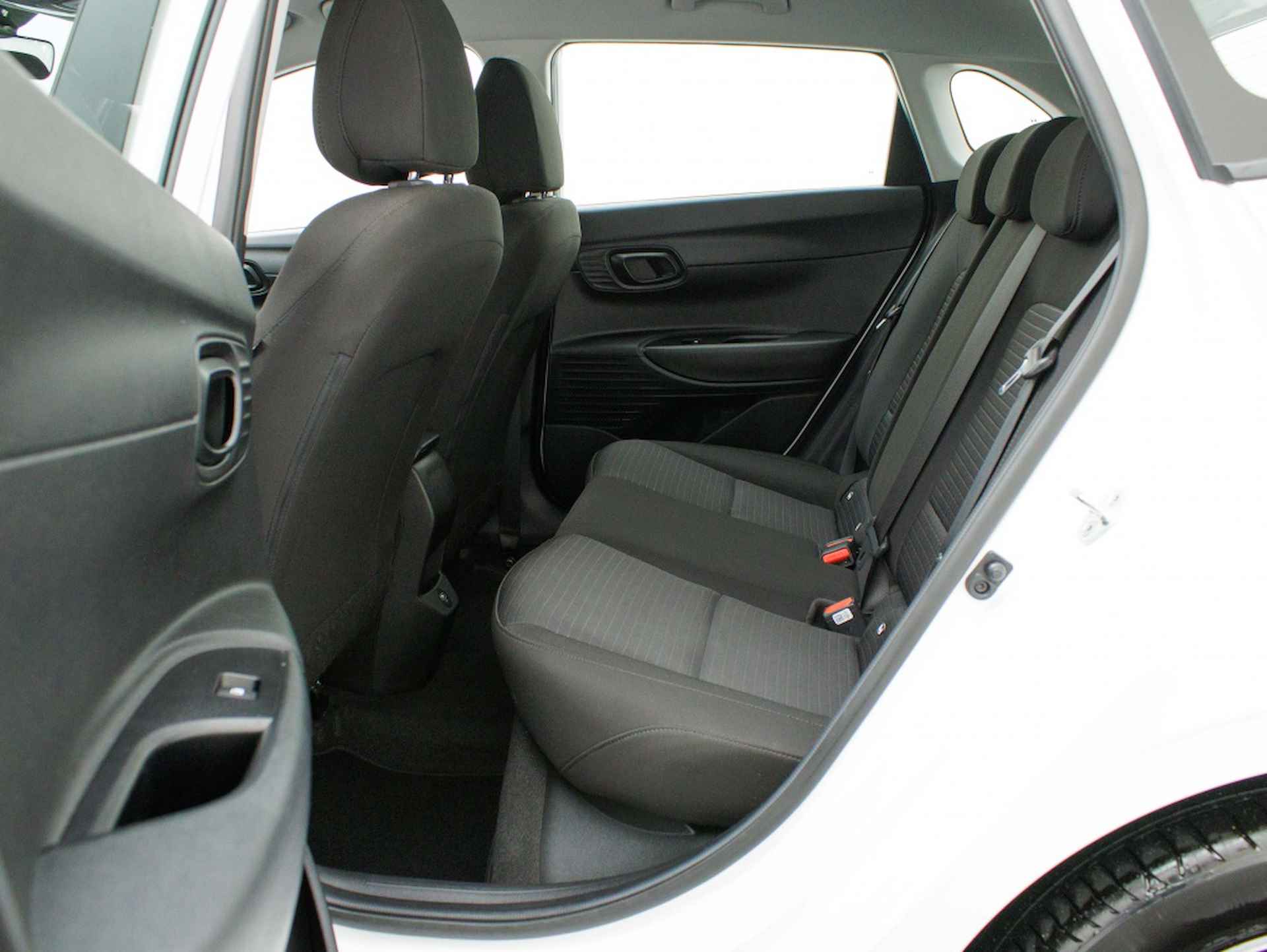 Hyundai i20 1.0 T-GDI Comfort Smart | Navigatie | Private lease - 16/48
