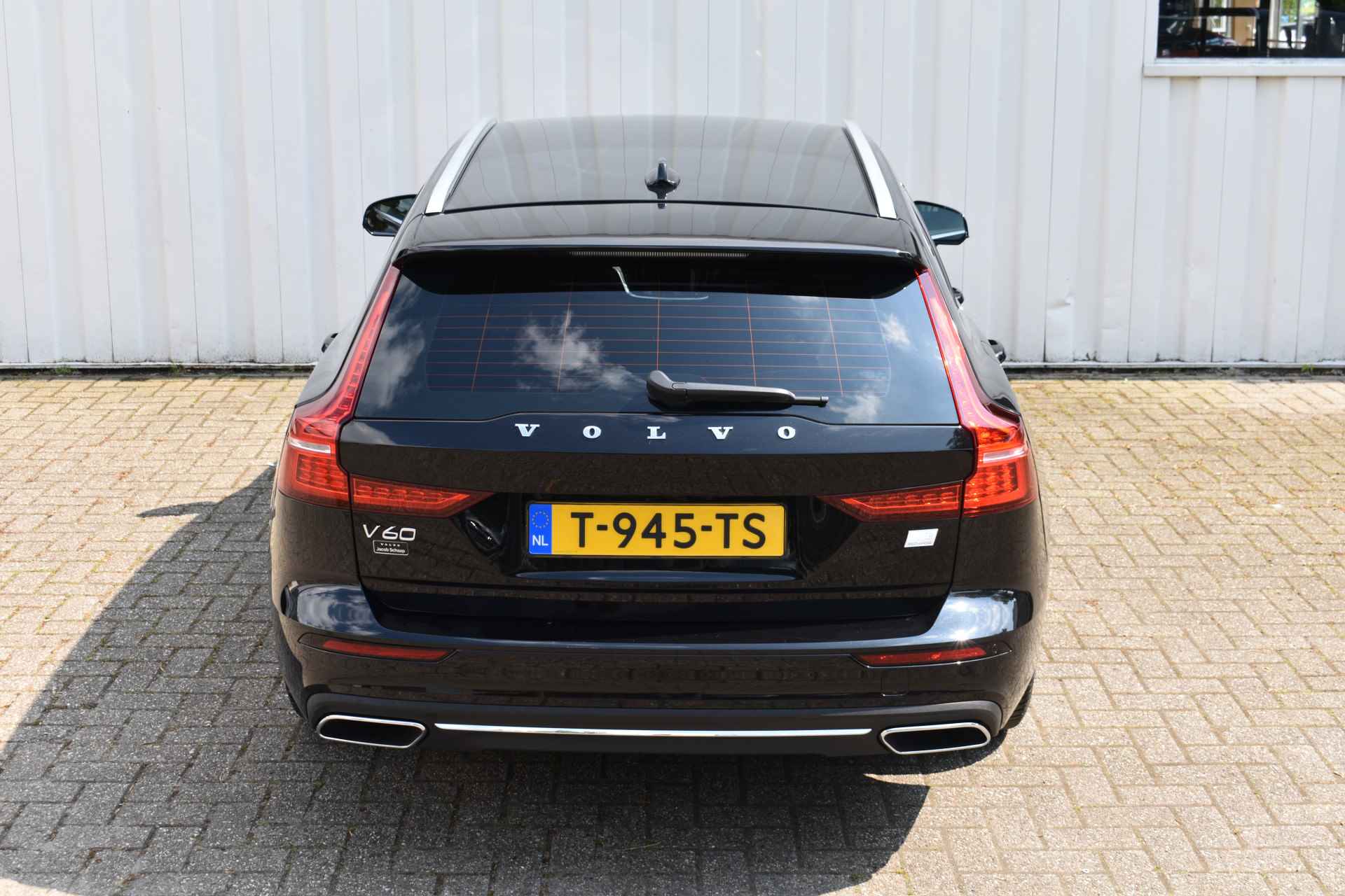 Volvo V60 2.0 T6 Recharge AWD Inscription / Adapt. Cruise / Trekhaak / Camera / Keyless / 19" LMV - 57/58
