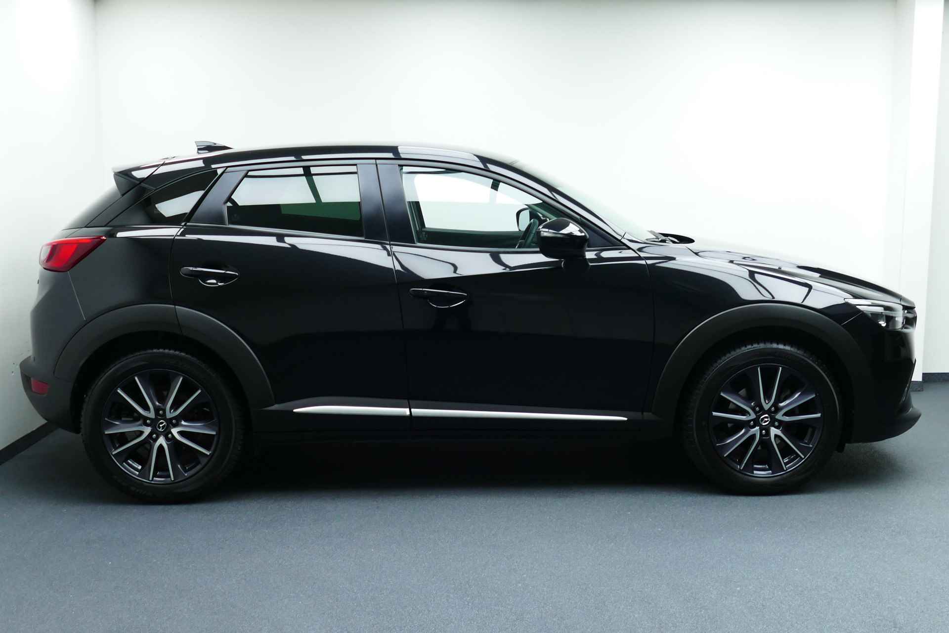 Mazda CX-3 2.0 SkyActiv-G 120 GT-M. Led Koplampen, Navi, Stoel&StuurVerw, 18"LMV, Haak 1200kg - 9/45