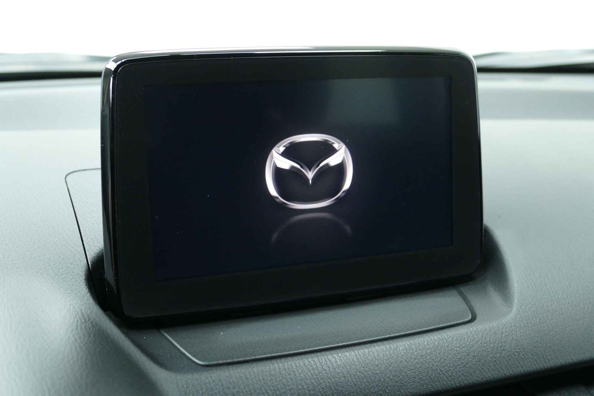 Mazda CX-3 2.0 SkyActiv-G 120 GT-M. Led Koplampen, Navi, Stoel&StuurVerw, 18"LMV, Haak 1200kg - 40/45