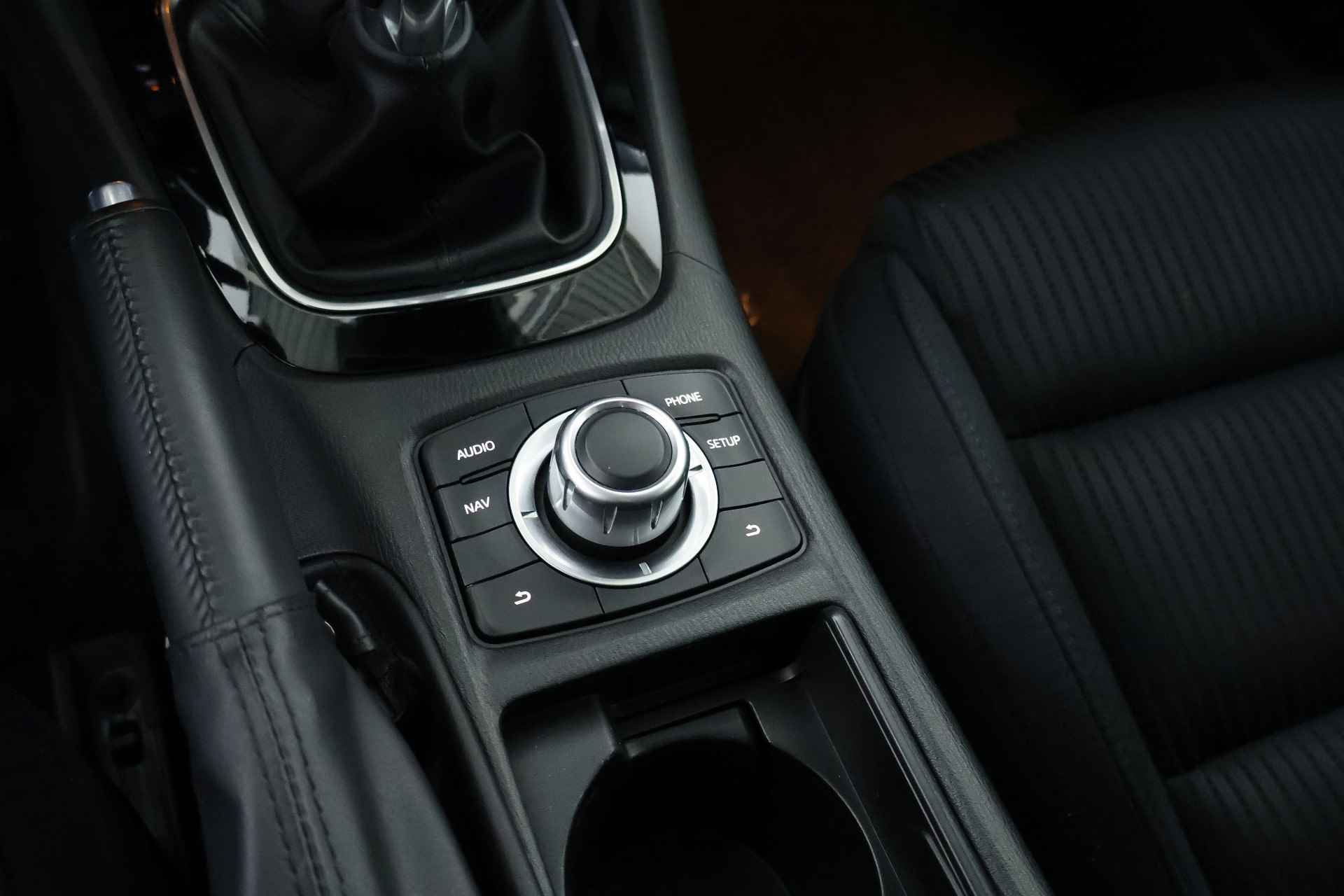 Mazda 6 Sportbreak 2.0 HP GT-M / Bi-Xenon / Navi / Cruisecontrol / Bluetooth - 16/27