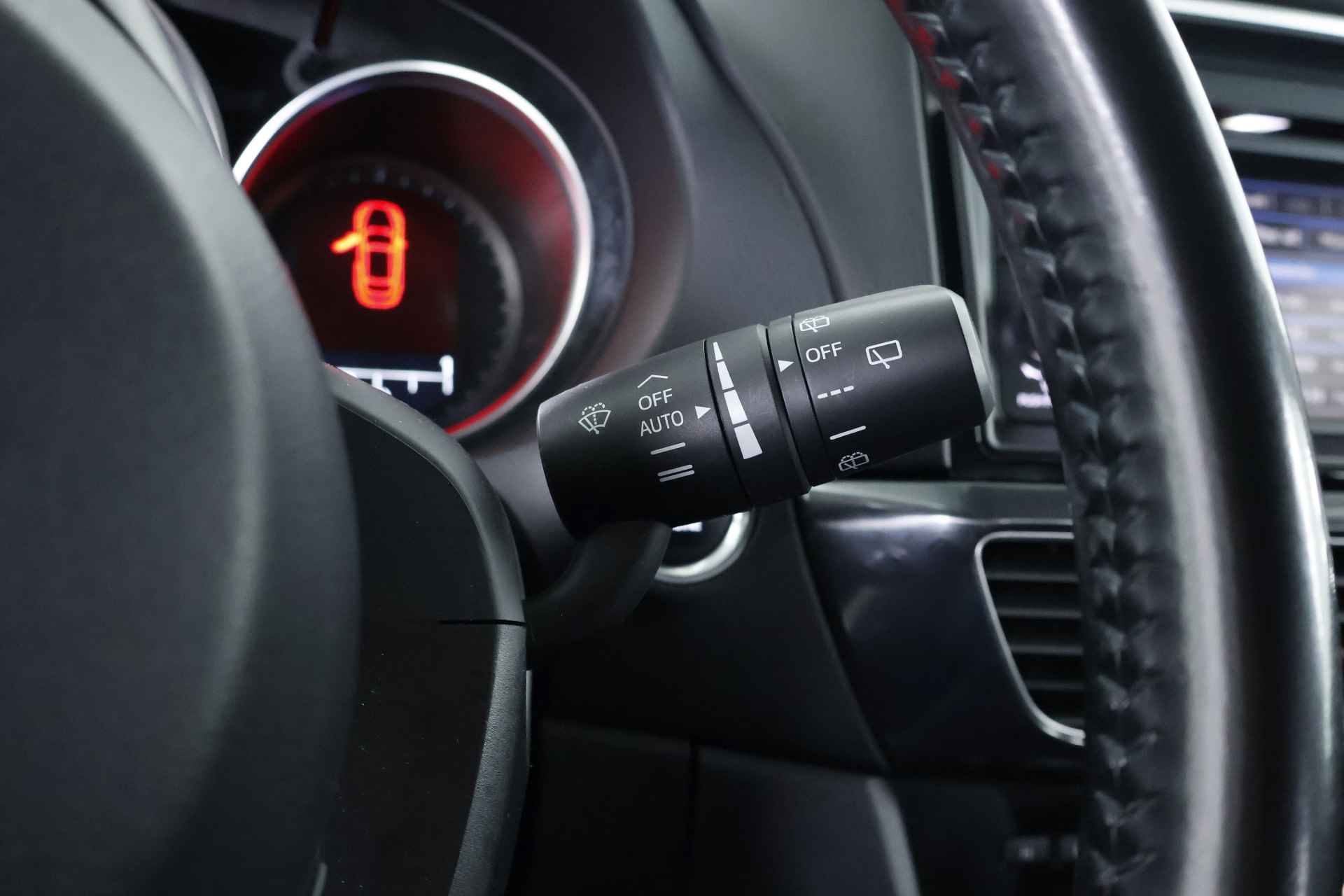 Mazda 6 Sportbreak 2.0 HP GT-M / Bi-Xenon / Navi / Cruisecontrol / Bluetooth - 23/27