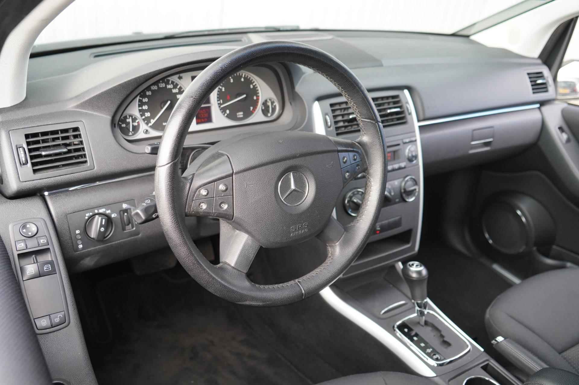 Mercedes-Benz B-klasse 200 / Automaat / 71dkm NAP / Trekhaak / Climate / Cruise Control / NL-Auto - 10/33