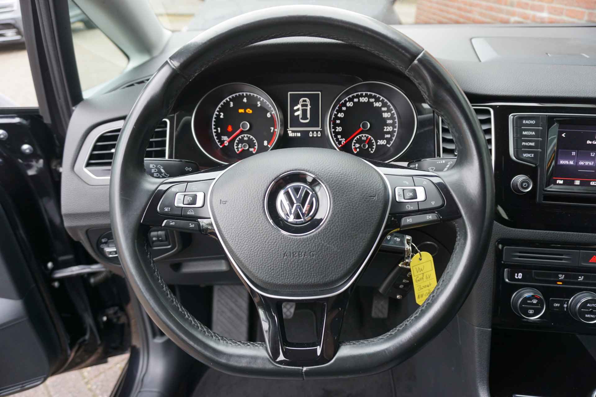 Volkswagen Golf Sportsvan 1.2 TSI Highline Trekhaak | PDC | Adapt. Cruise Control *All in prijs* - 11/27