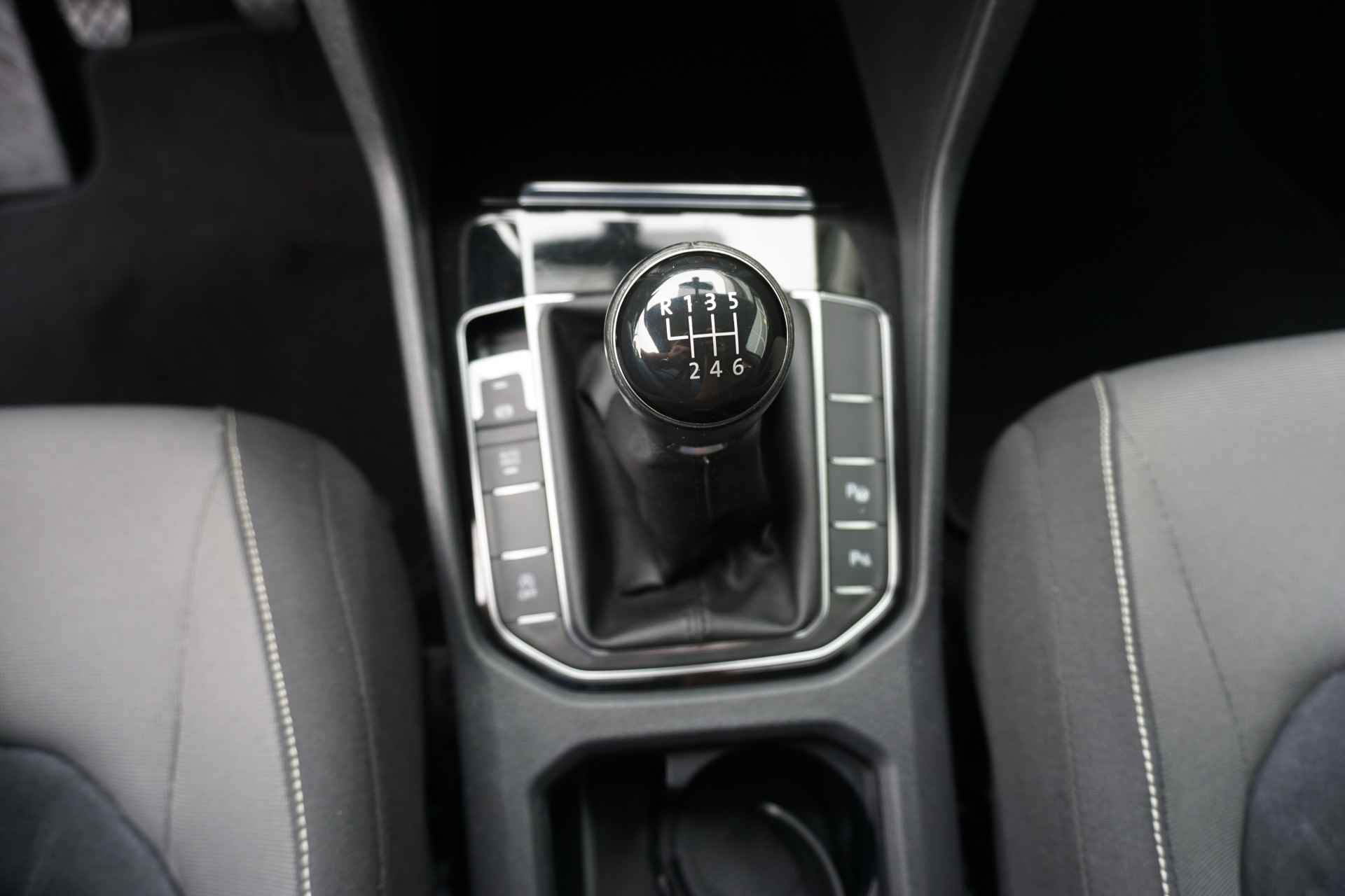 Volkswagen Golf Sportsvan 1.2 TSI Highline Trekhaak | PDC | Adapt. Cruise Control *All in prijs* - 16/27