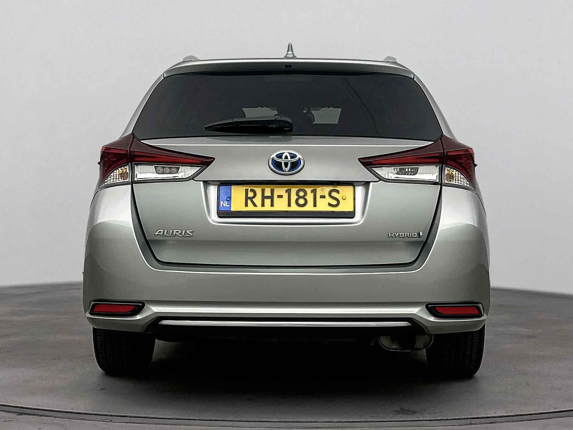 Toyota Auris Touring Sports 1.8 Hybrid Dynamic Go | Navigatie | Climate Control | Cruise Control | - 28/40