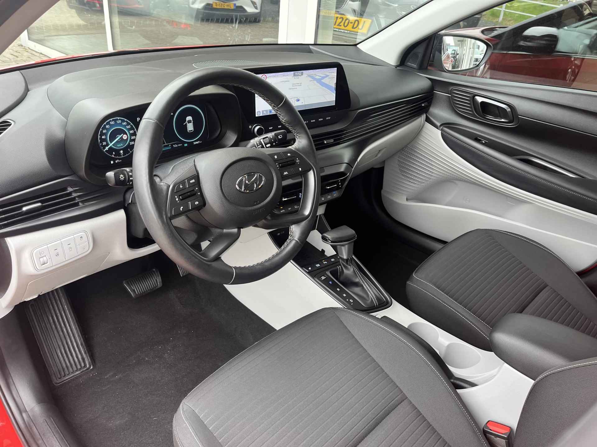 Hyundai i20 1.0 T-GDI Premium | Automaat | Navigatie | Cruise Control Adaptief | Climate Control | Parkeersensoren | Parkeercamera | 36Mnd. Garantie | Rijklaar! | - 16/31