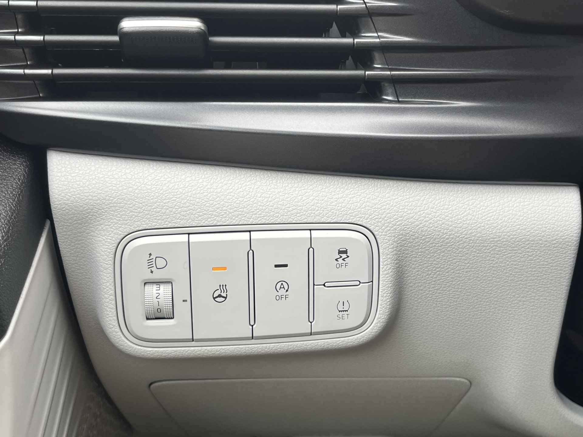 Hyundai i20 1.0 T-GDI Premium | Automaat | Navigatie | Cruise Control Adaptief | Climate Control | Parkeersensoren | Parkeercamera | 36Mnd. Garantie | Rijklaar! | - 29/31