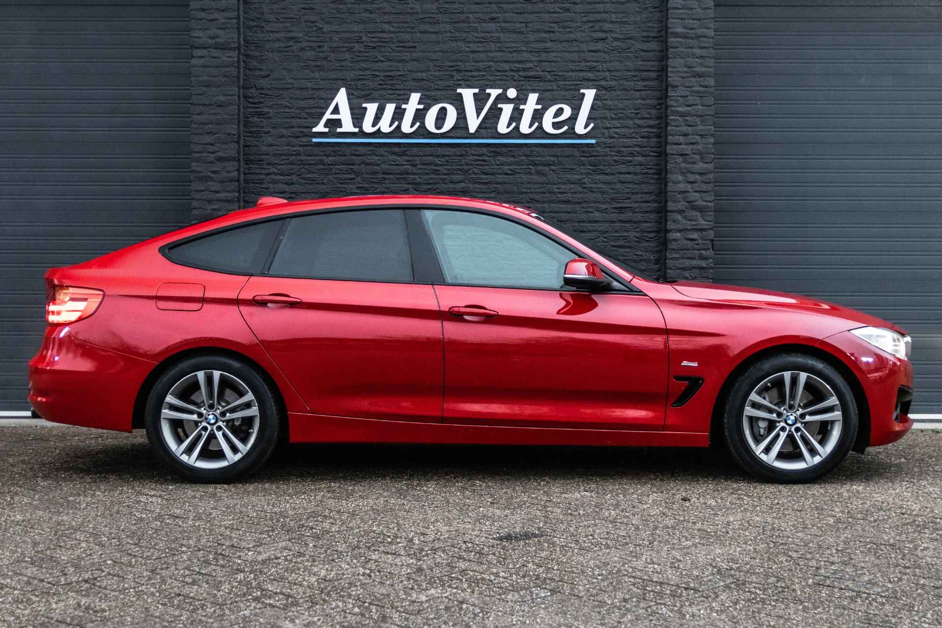 BMW 3-serie 335i xDrive 306PK GT High Executive | Panodak | Sportleder | Harman Kardon | Head-Up - 11/41