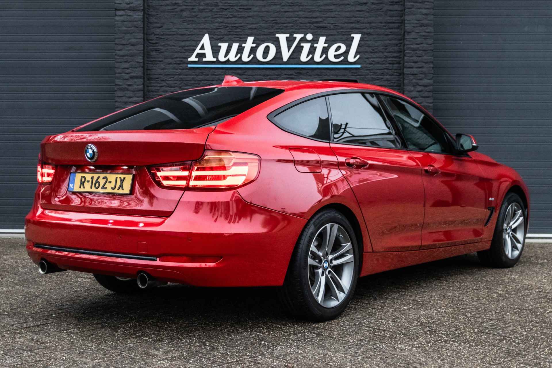 BMW 3-serie 335i xDrive 306PK GT High Executive | Panodak | Sportleder | Harman Kardon | Head-Up - 16/41