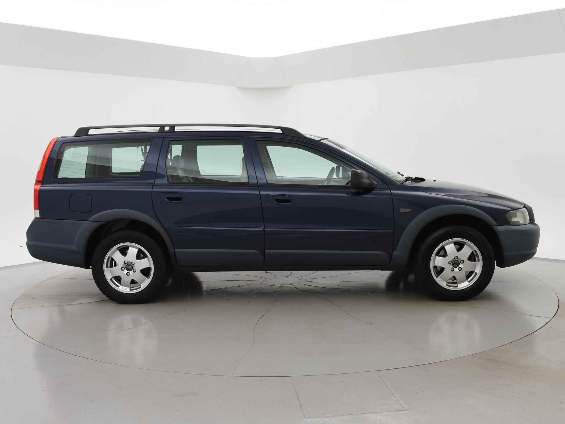 Volvo XC70 2.5 T 209 PK AUT. AWD + LEDER / TREKHAAK - 16/23