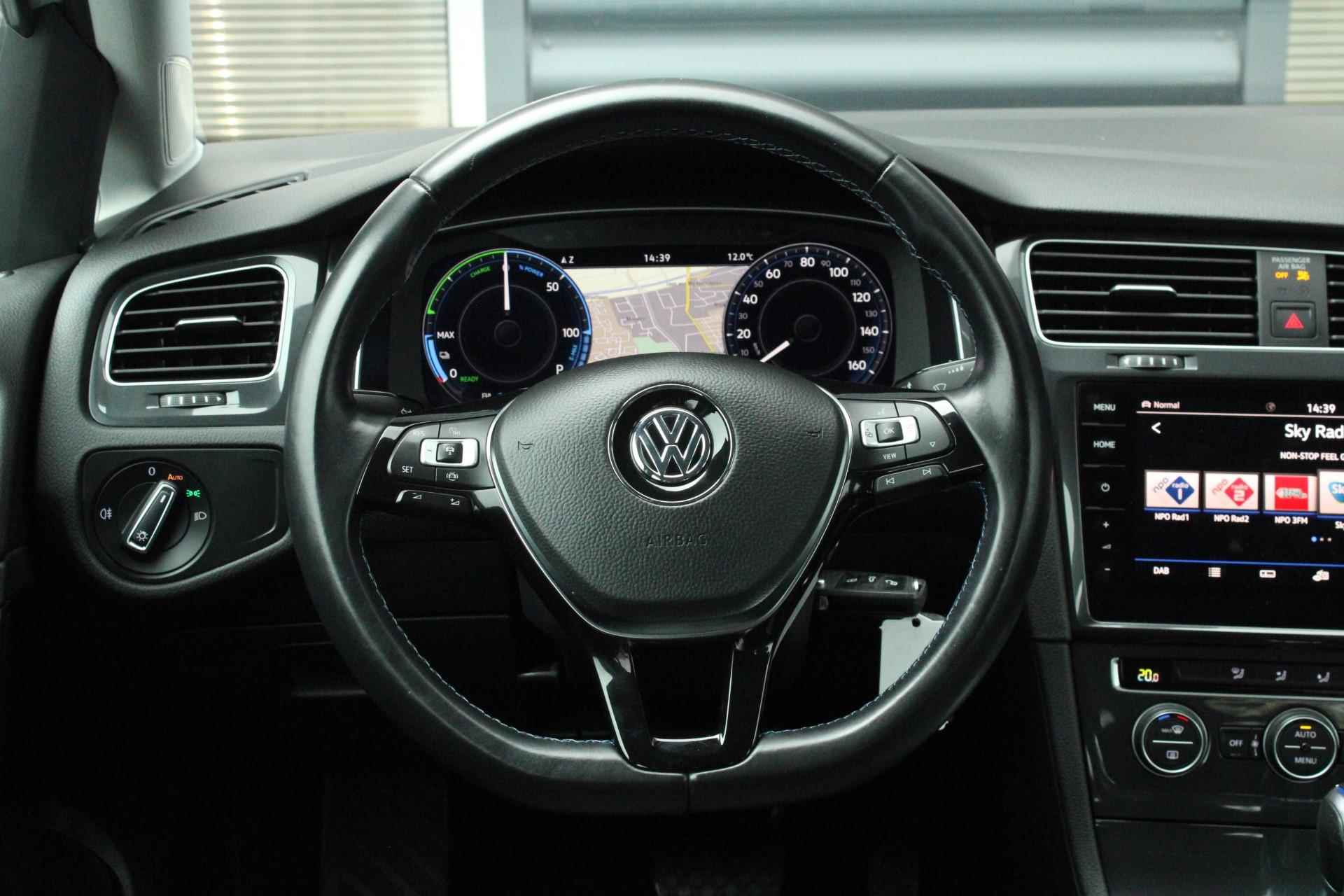 Volkswagen e-Golf 136pk Automaat 38kWh | Aviloo SoH 94% | Warmtepomp | DAB+ | Digital Cockpit - 43/49