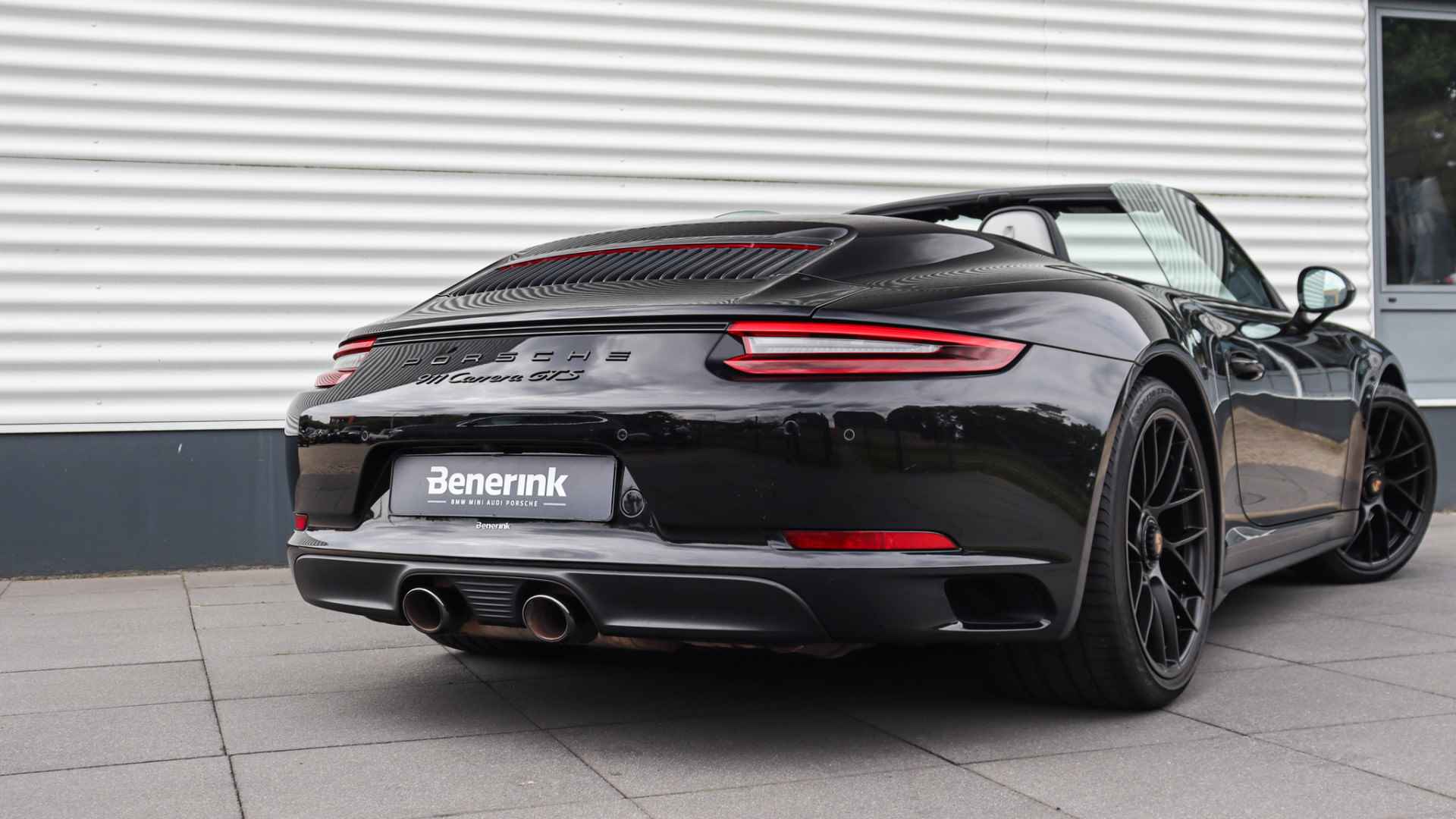 Porsche 911 Cabrio 3.0 Carrera GTS | BOSE Sound | Sportuitlaat | Achteruitrijcamera | GTS Interieurpakket karmijnrood - 17/35