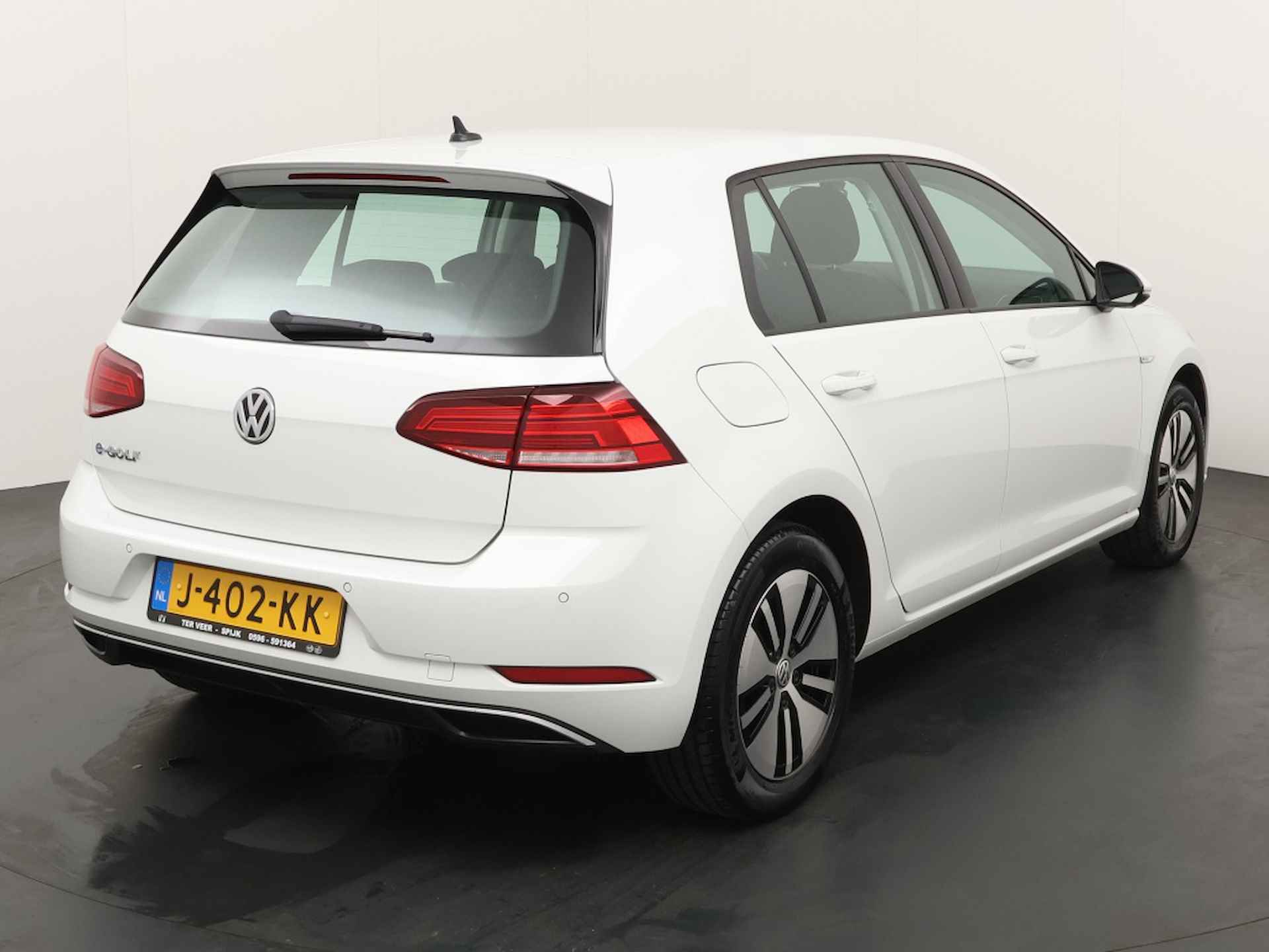 Volkswagen e-Golf E-DITION - 8/33