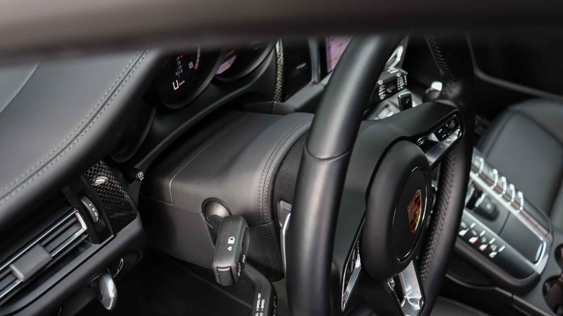 Porsche Macan 2.9 Turbo | SportDesign | Stoelventilatie | Panoramadak | Carbon | BOSE | Trekhaak - 18/43