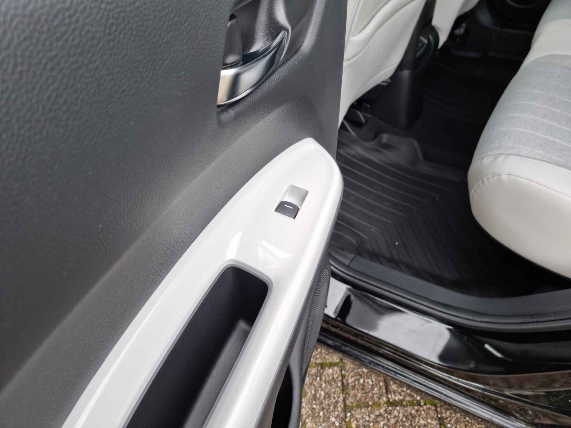 Honda Jazz 1.5 e:HEV Executive Navigatie, Parkeersensoren V+A, Apple/Android , All-in Rijklaarprijs - 8/27
