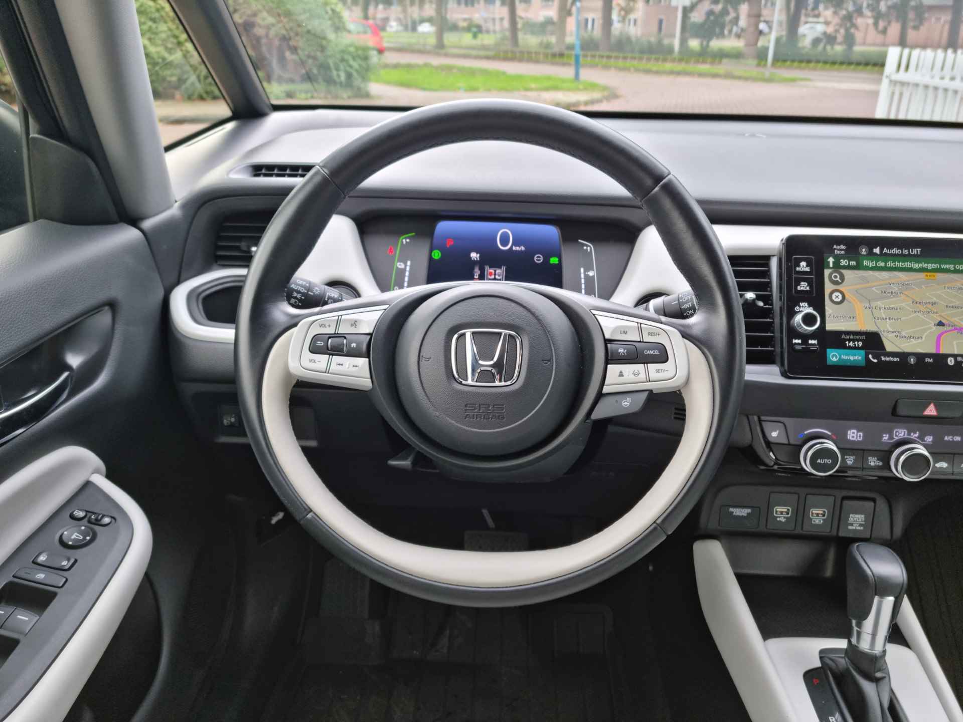 Honda Jazz 1.5 e:HEV Executive Navigatie, Parkeersensoren V+A, Apple/Android , All-in Rijklaarprijs - 16/27