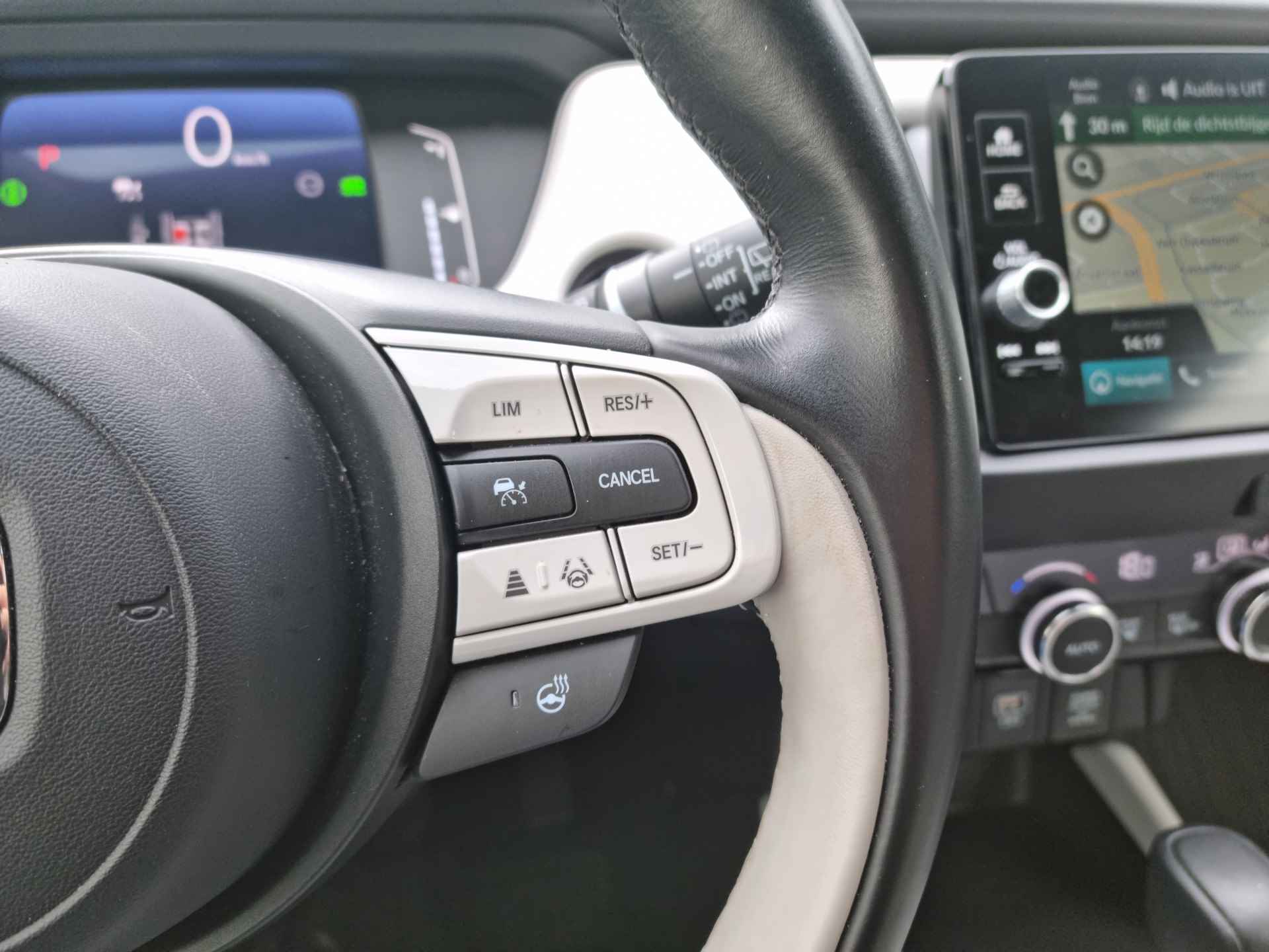 Honda Jazz 1.5 e:HEV Executive Navigatie, Parkeersensoren V+A, Apple/Android , All-in Rijklaarprijs - 19/27