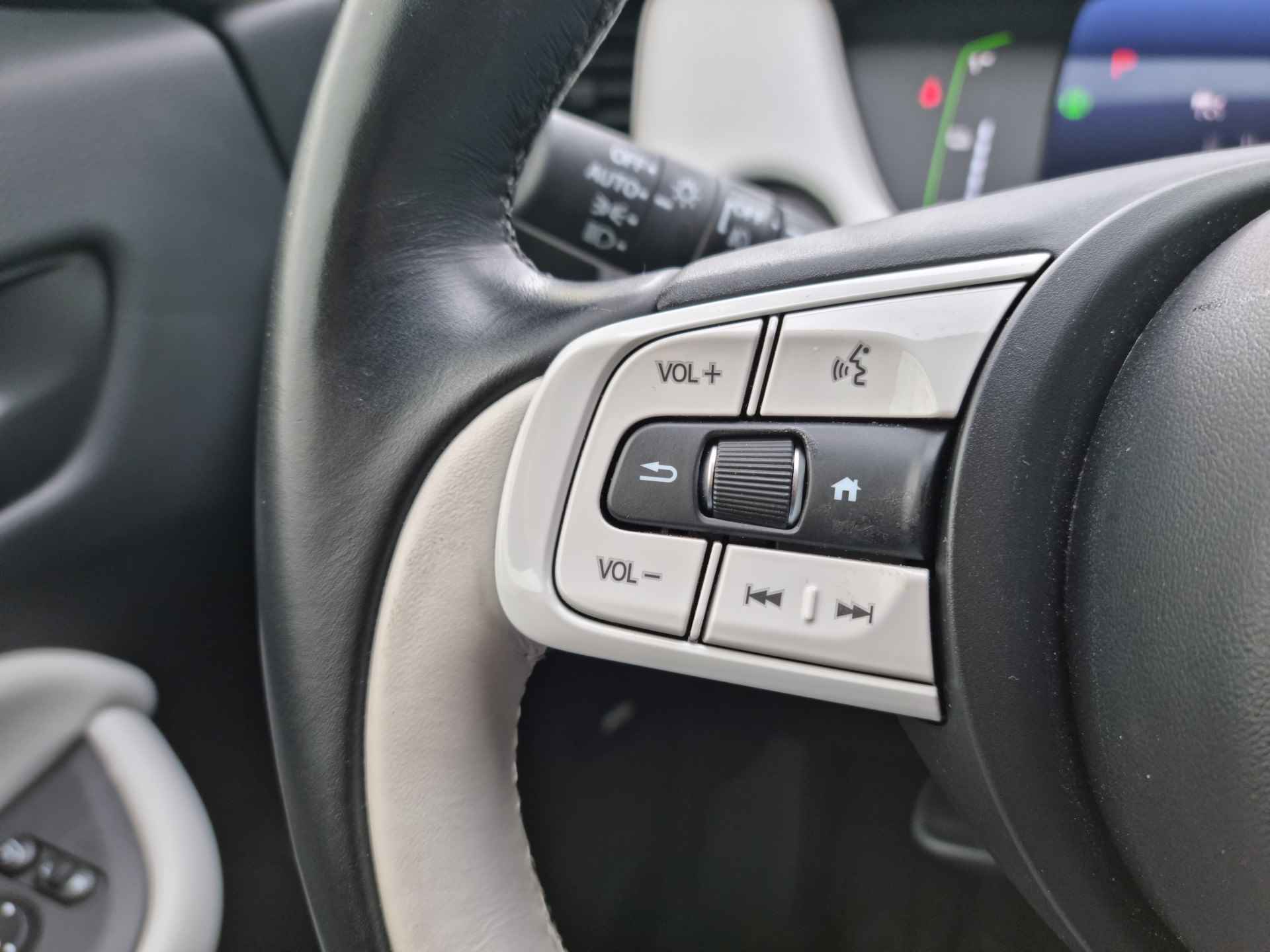 Honda Jazz 1.5 e:HEV Executive Navigatie, Parkeersensoren V+A, Apple/Android , All-in Rijklaarprijs - 20/27