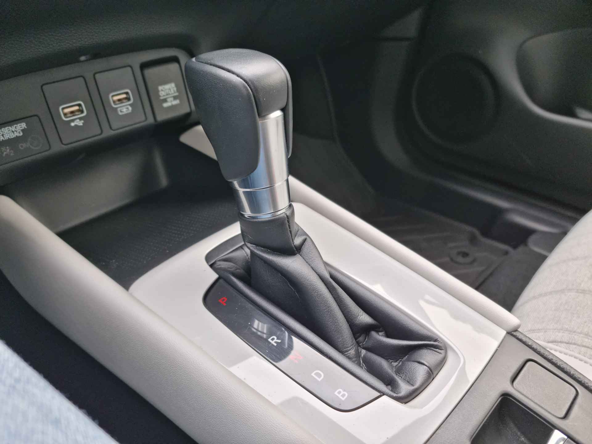 Honda Jazz 1.5 e:HEV Executive Navigatie, Parkeersensoren V+A, Apple/Android , All-in Rijklaarprijs - 21/27